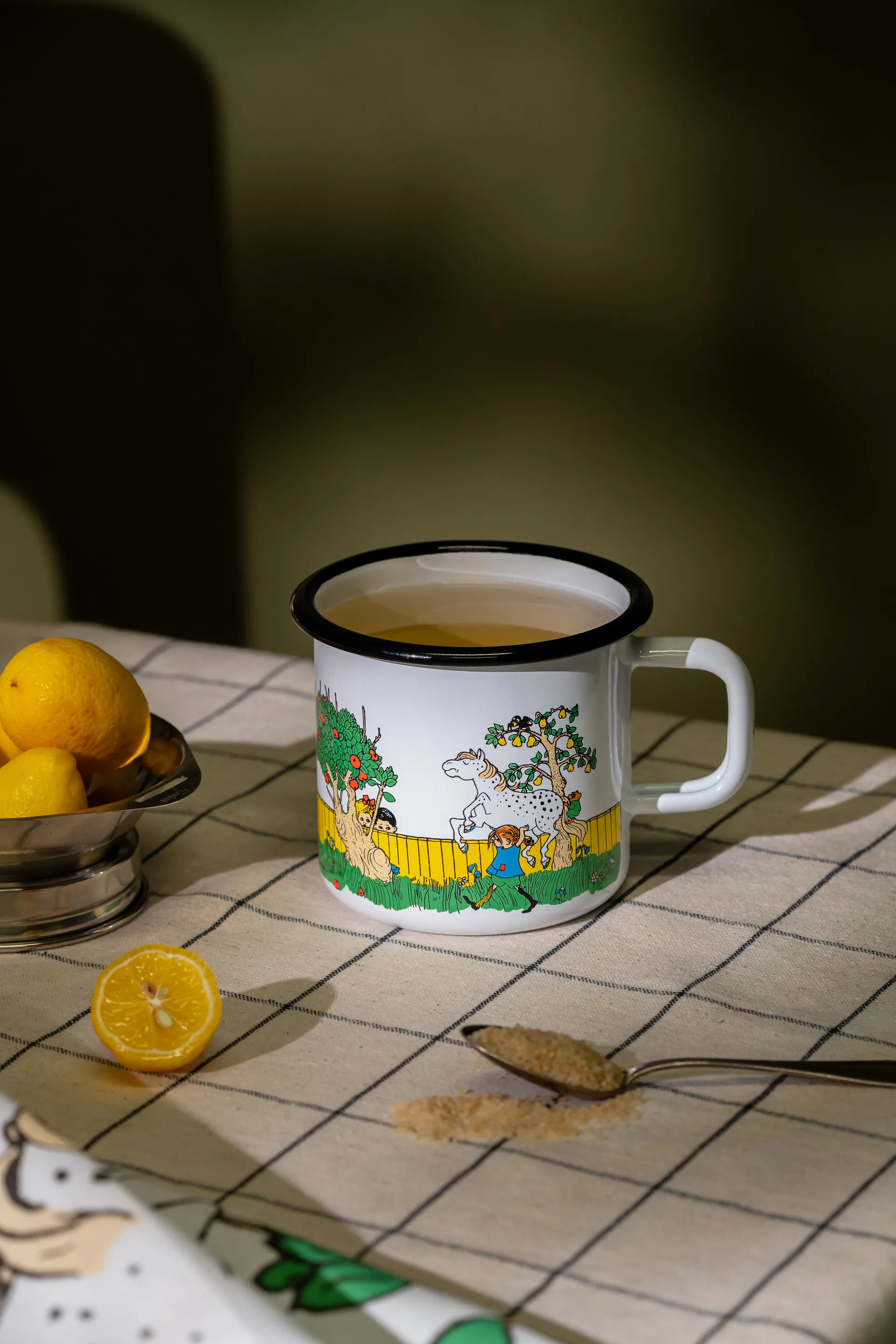 Pippi Longstocking enamel mug 3.7 dl, The Way Home Muurla
