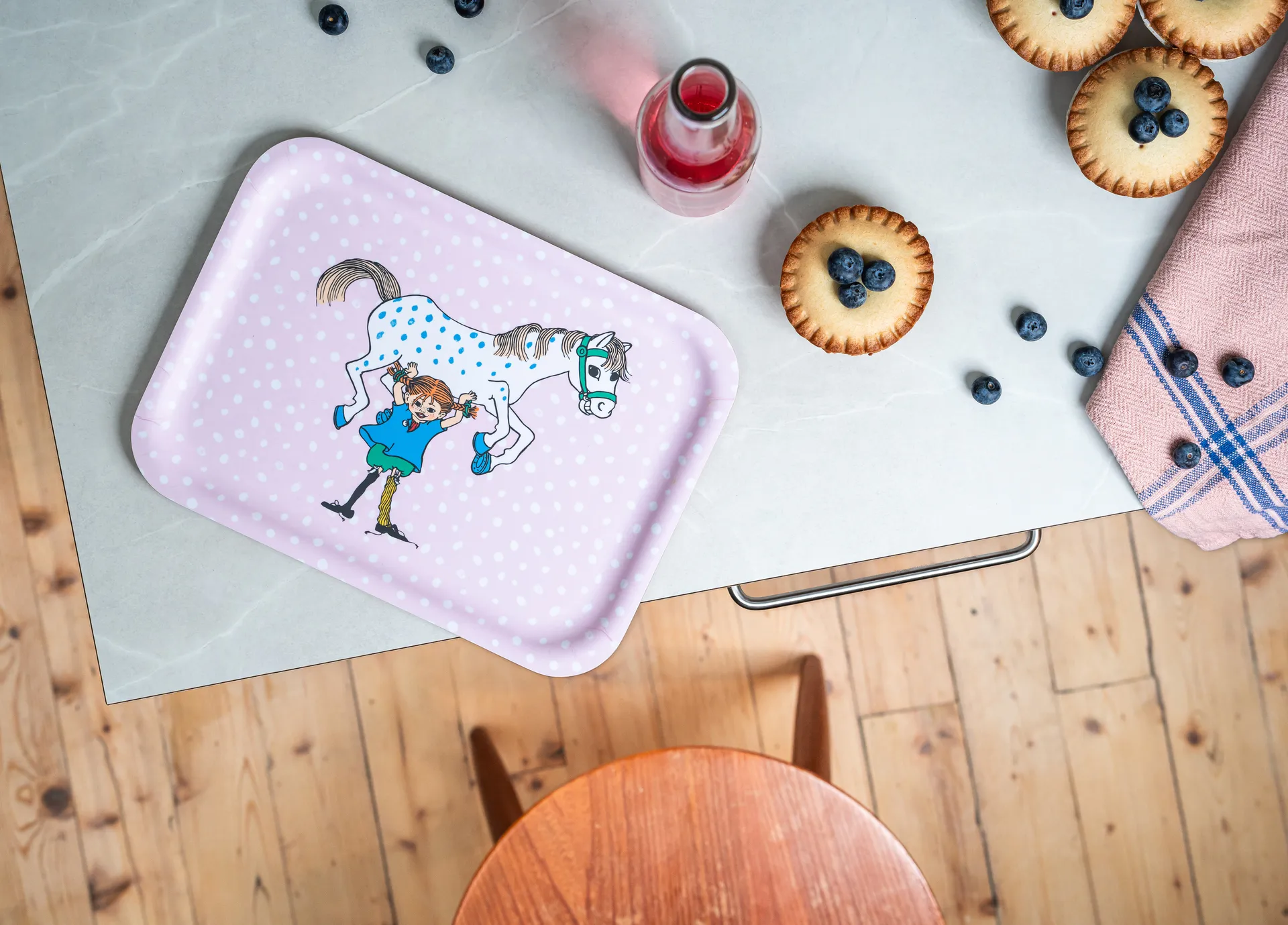 Pippi tray 20x27 cm, Pippi and the Horse Muurla
