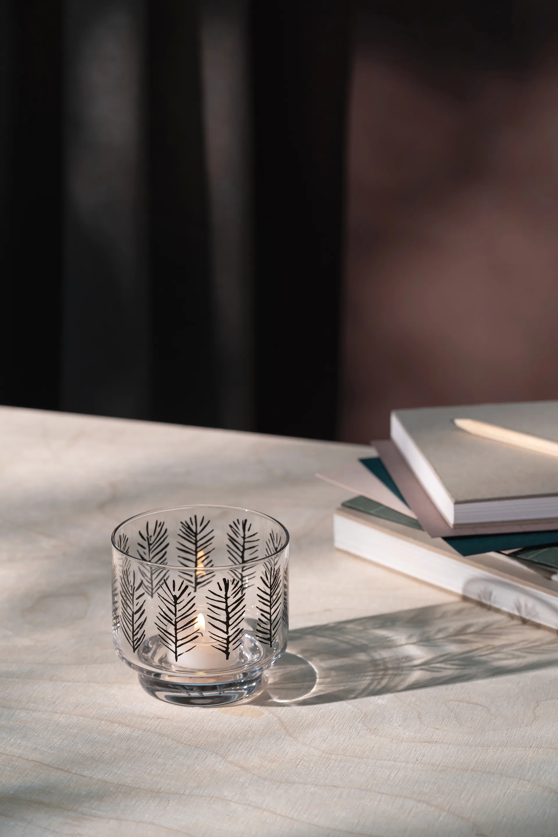 Teemu Järvi x Muurla candle holder Ø9x8 cm, Spruce branches Muurla