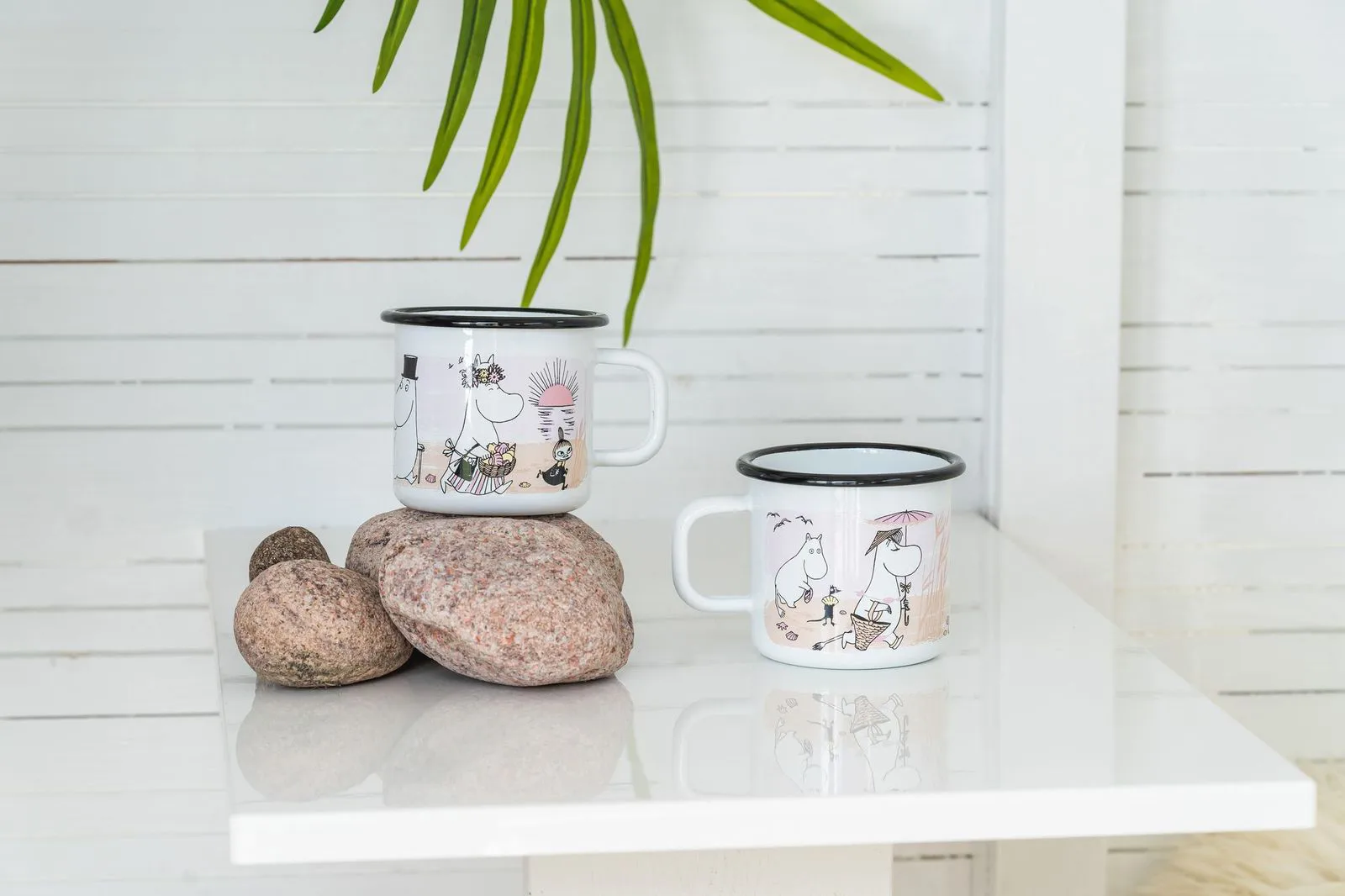 The Beach Retro enamel mug 37 cl, White Muurla