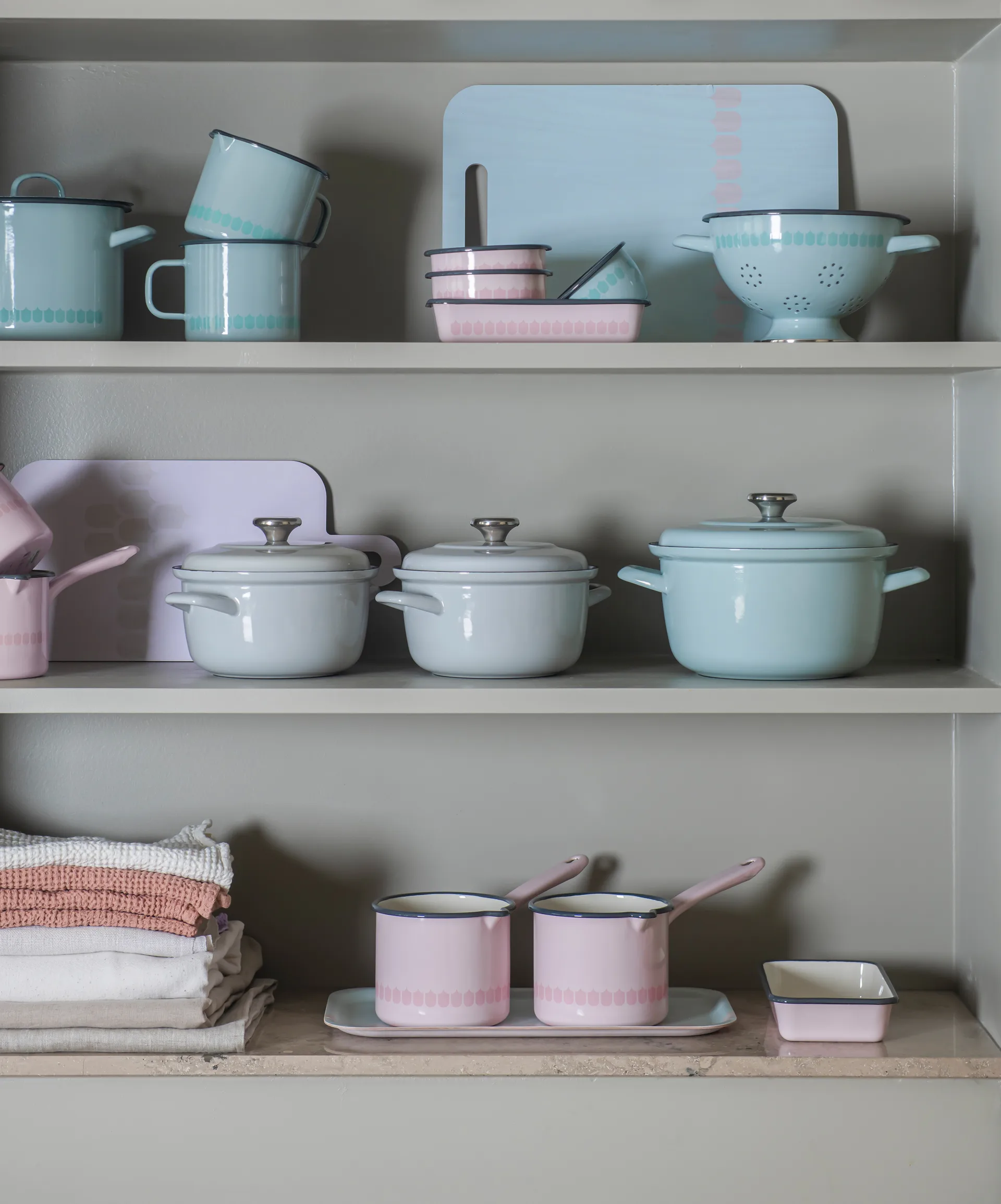 Vappu enamel pot 1.3 L, Green Muurla