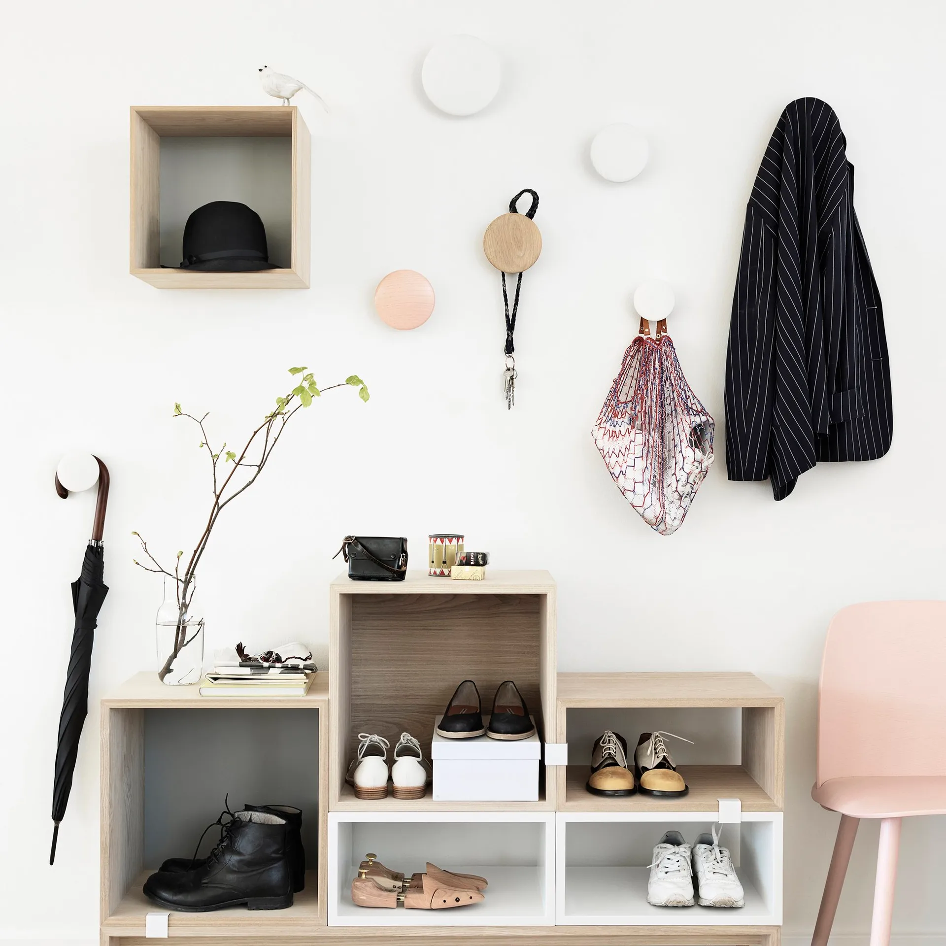 The Dots coat hook white, Medium Muuto