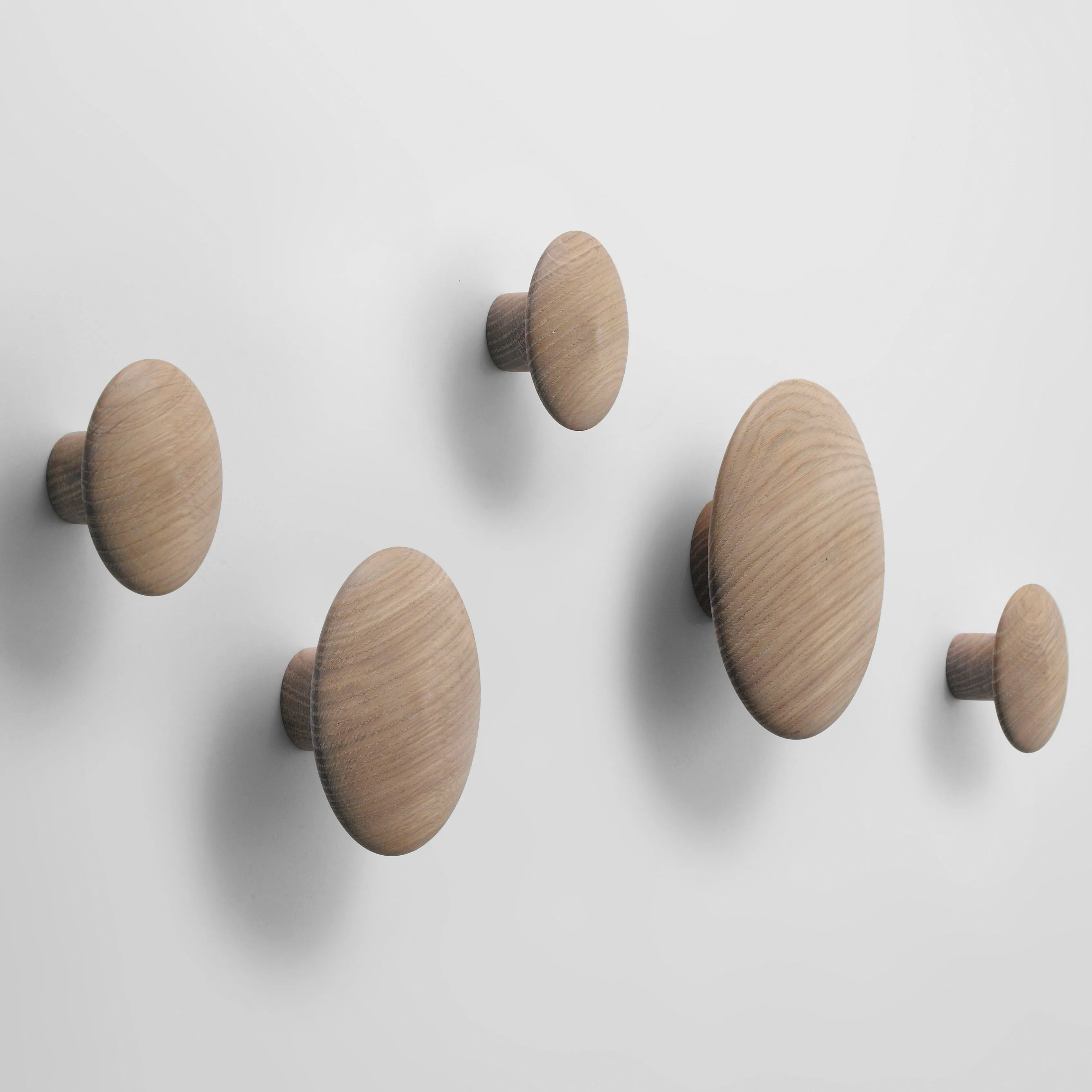 The Dots coat hooks, 5-pack - Muuto | KitchenTime