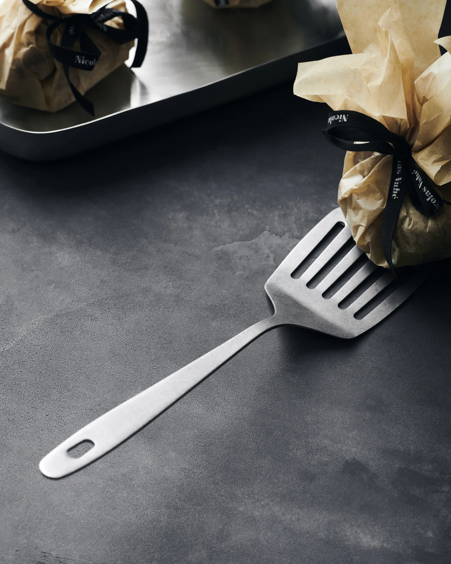 Nicolas Vahé Daily fish slice stainless steel, 32 cm Nicolas Vahé