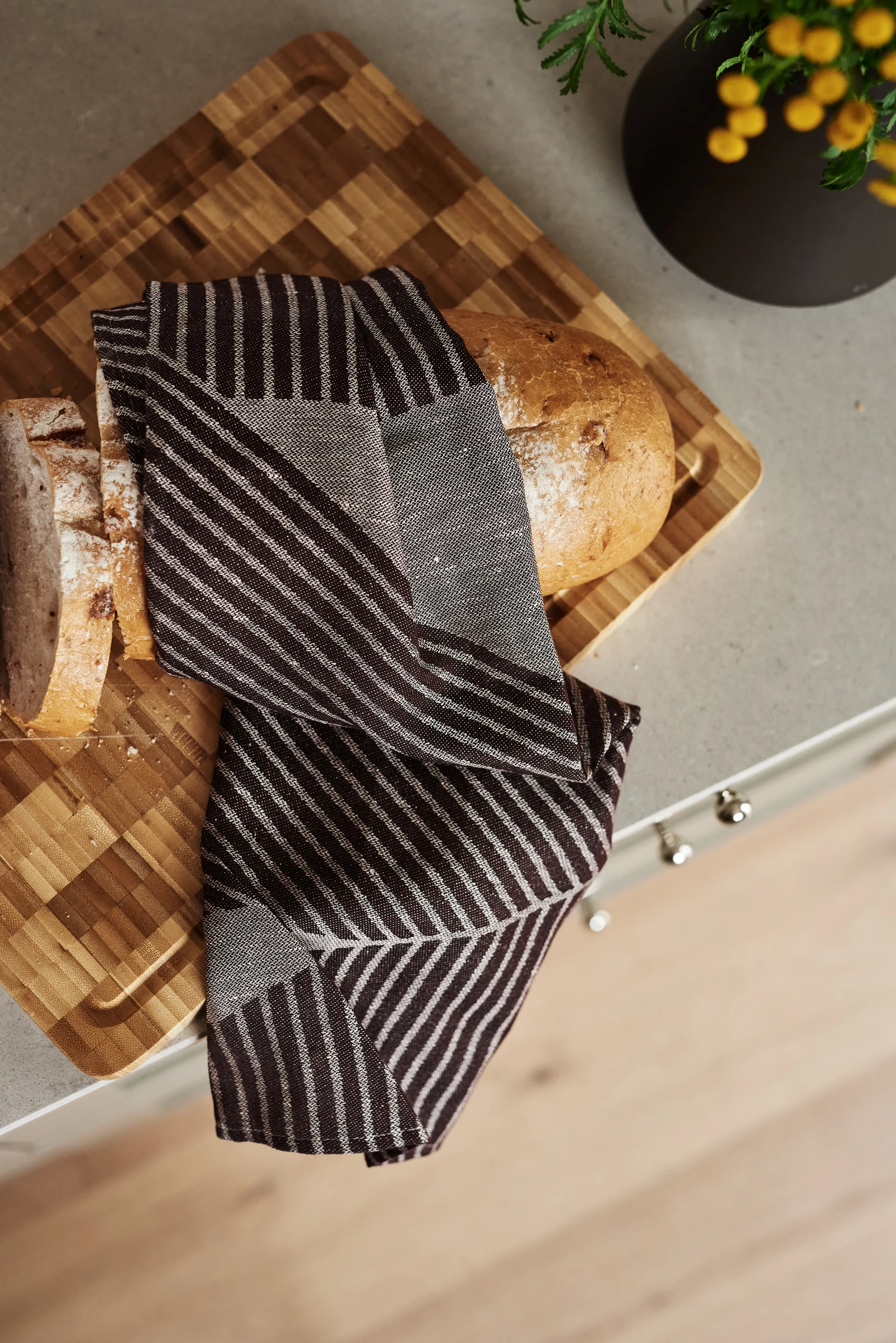 Stripes kitchen towel 47x70 cm 2-pack, Brown-white NJRD