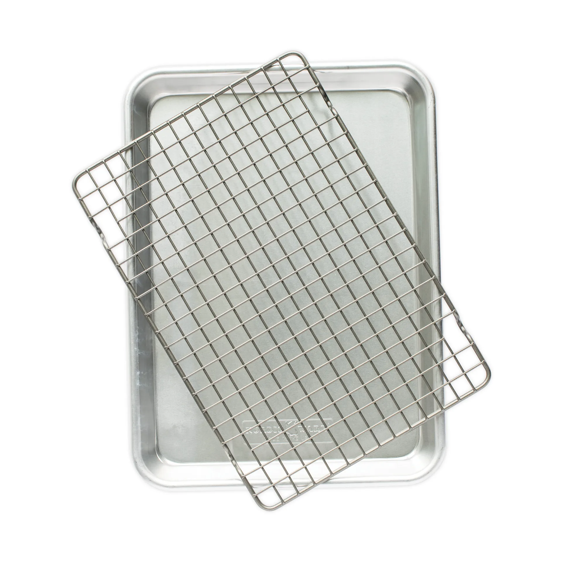 Naturals quarter sheet baking pan with rack, Silver Nordic Ware