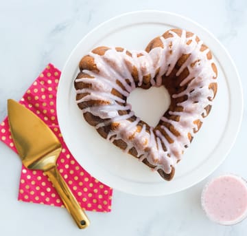 Nordic Ware elegant heart bundt baking tin - 2.4 L - Nordic Ware