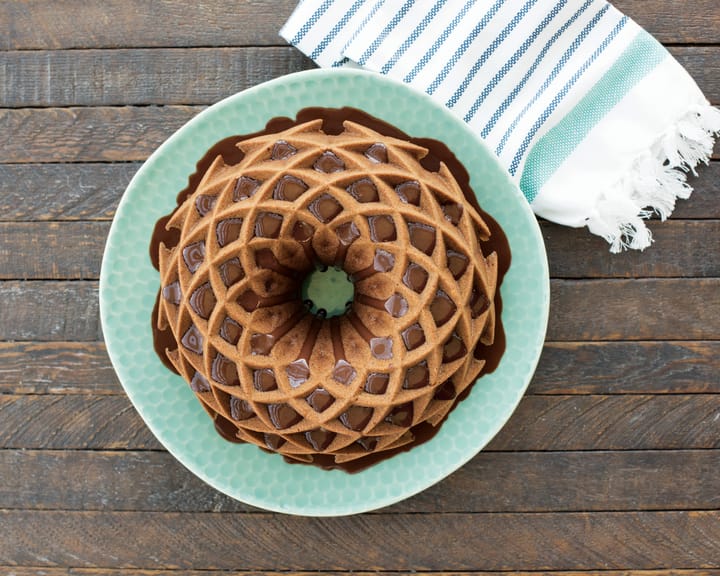 Nordic Ware jubilee bundt baking tin, 2.4 L Nordic Ware