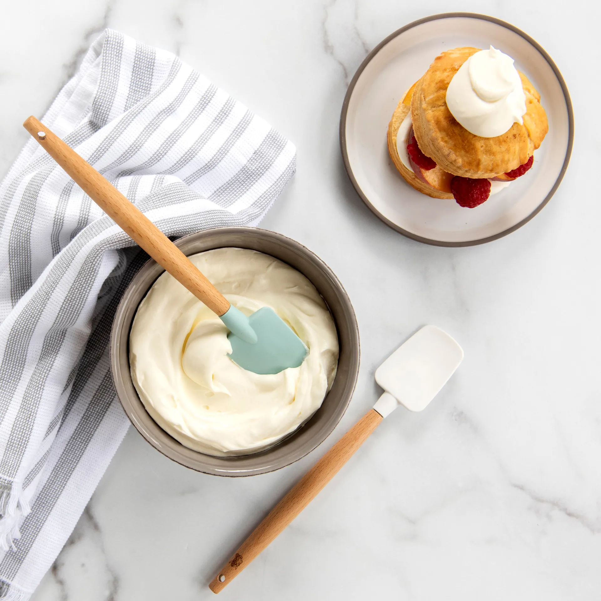 Nordic Ware mini spatular beech wood 2-pack, White.blue Nordic Ware