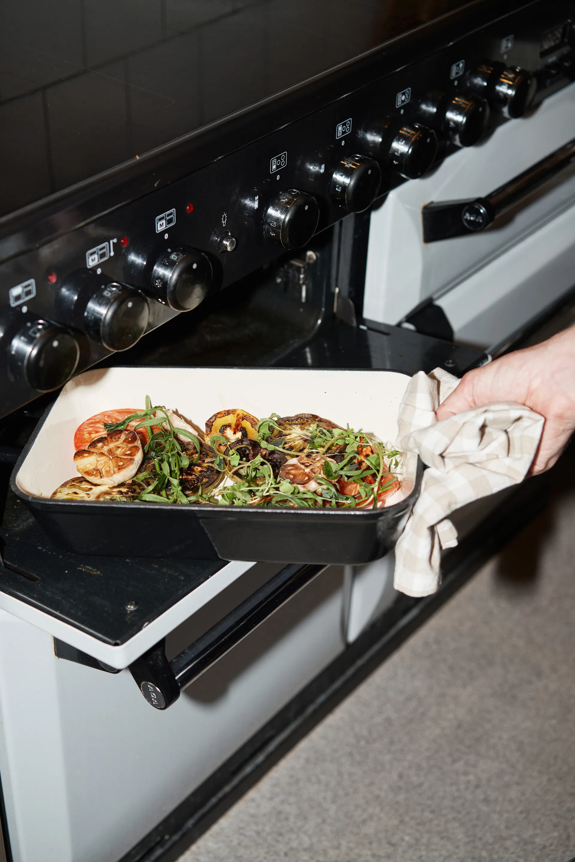 Nordwik cast iron baking dish, 33x22 cm, Black Nordwik