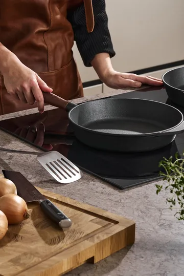 Nordwik cast iron frying pan with wooden handle - 28 cm - Nordwik