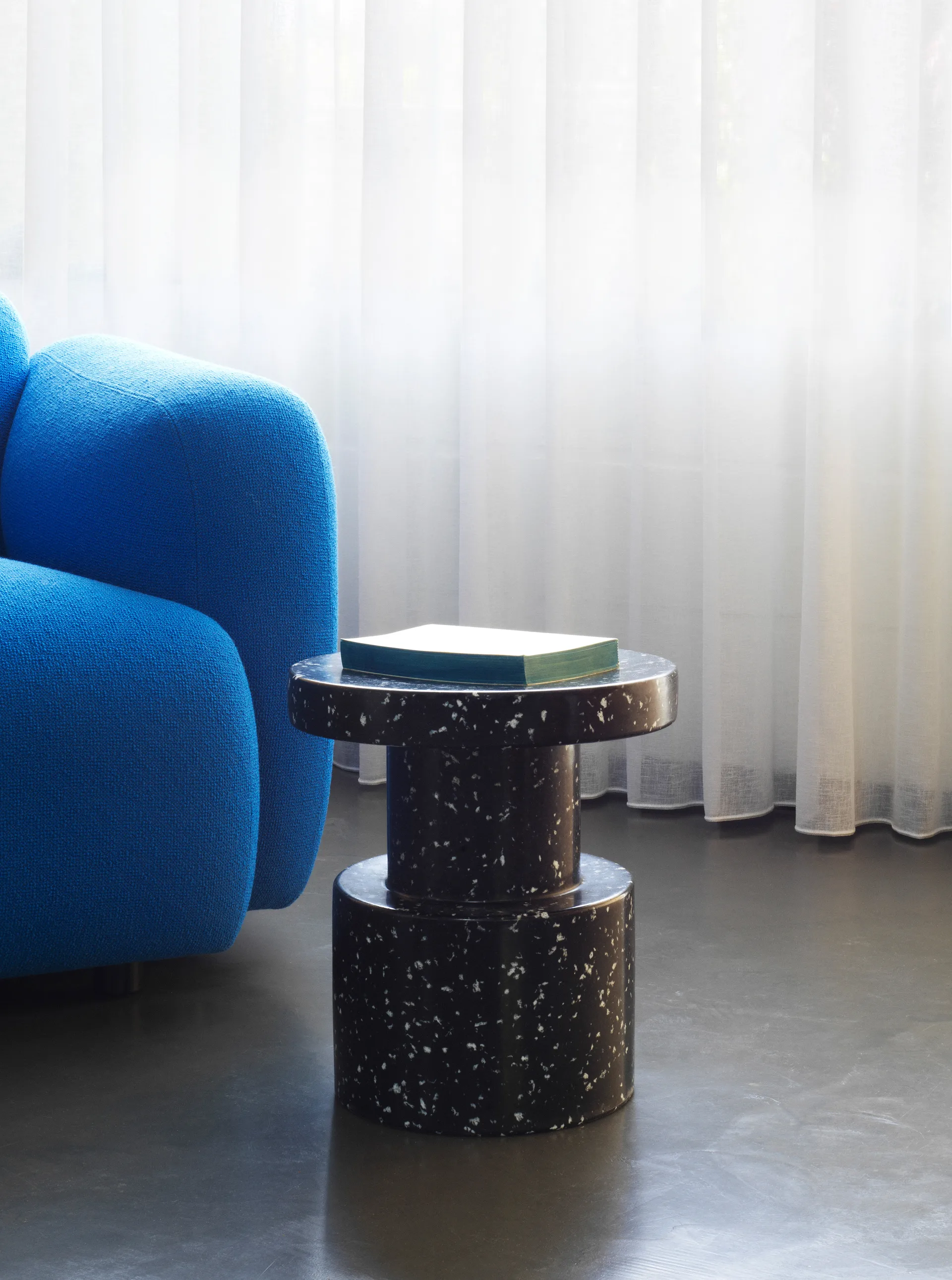 Bit round stool, Black, Ø36x42 cm Normann Copenhagen