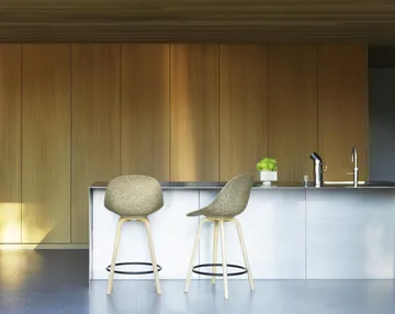 Mat Bar Chair bar stool 65 cm - Seaweed-beech-black steel - Normann Copenhagen