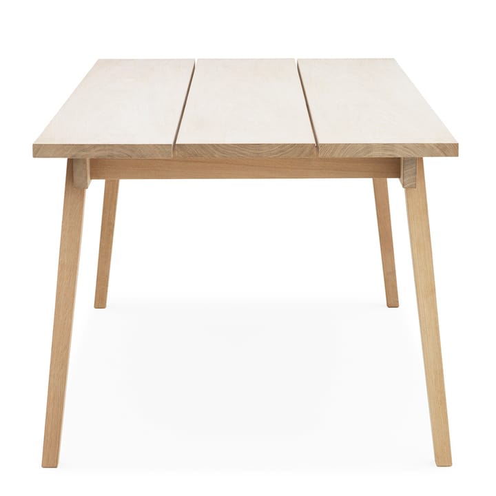 Slice dining table, Oak soap. 3-disks Normann Copenhagen