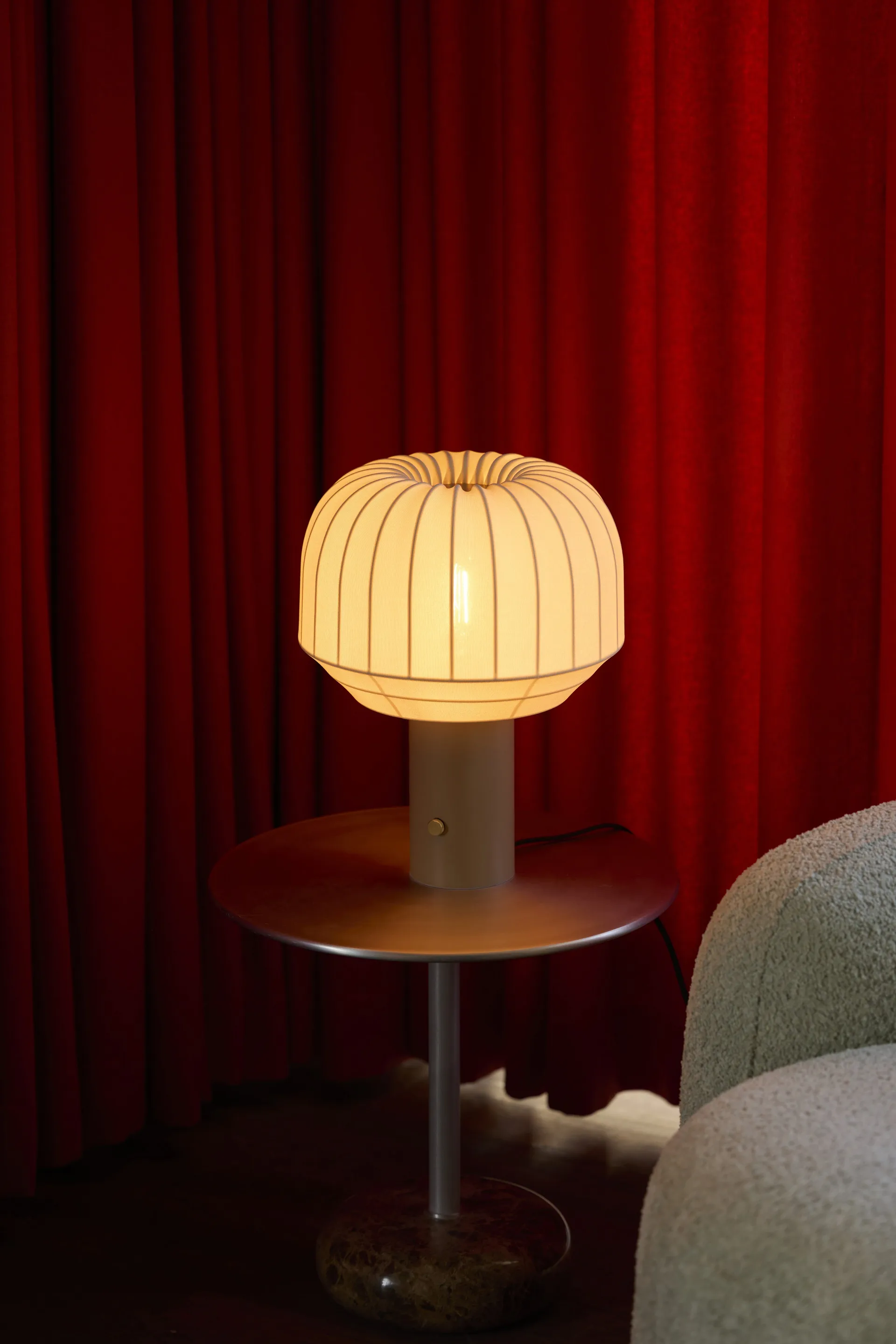 Tradition table lamp 39 cm, White Northern