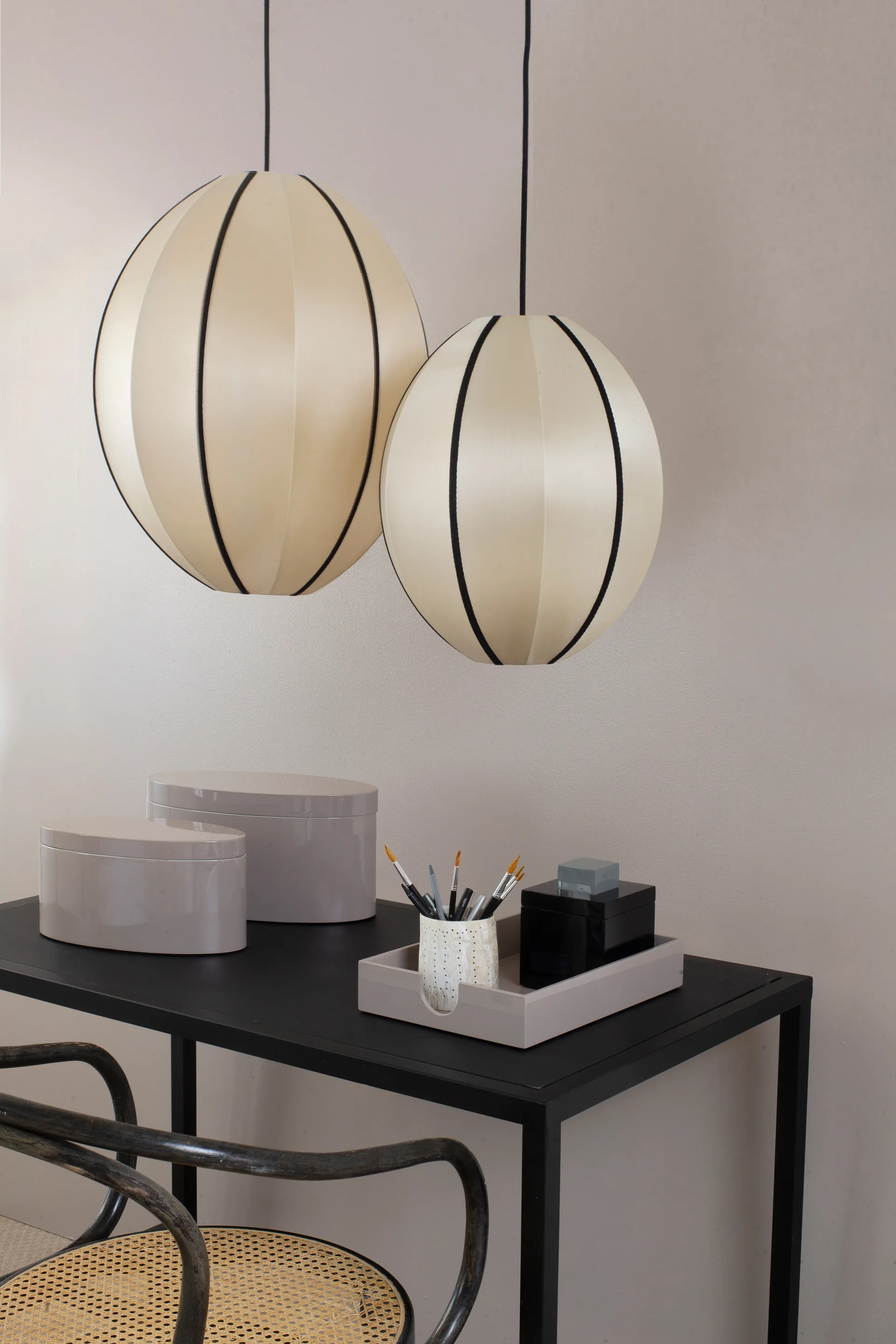 Indochina Classic Oval L lamp shade, Kit-black Oi Soi Oi