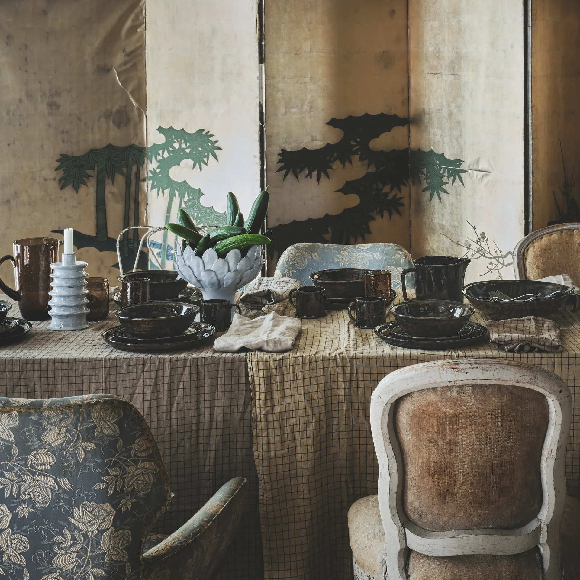 Yuki small plate, brown-black Olsson & Jensen