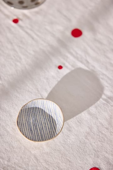 Nori tablecloth 140x260 cm - White-cherry red - OYOY