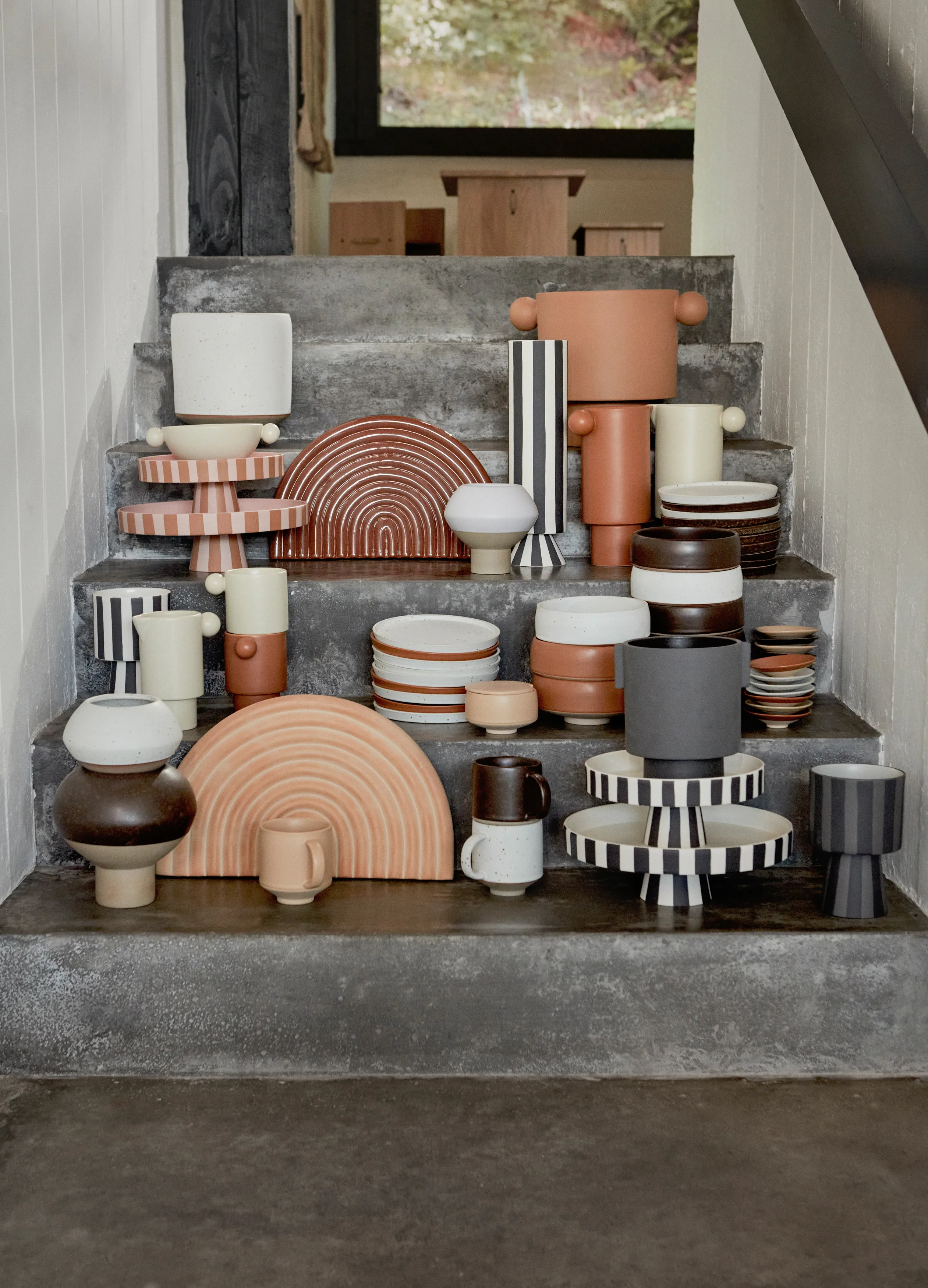 Toppu serving plate large Ø27 cm - OYOY | KitchenTime