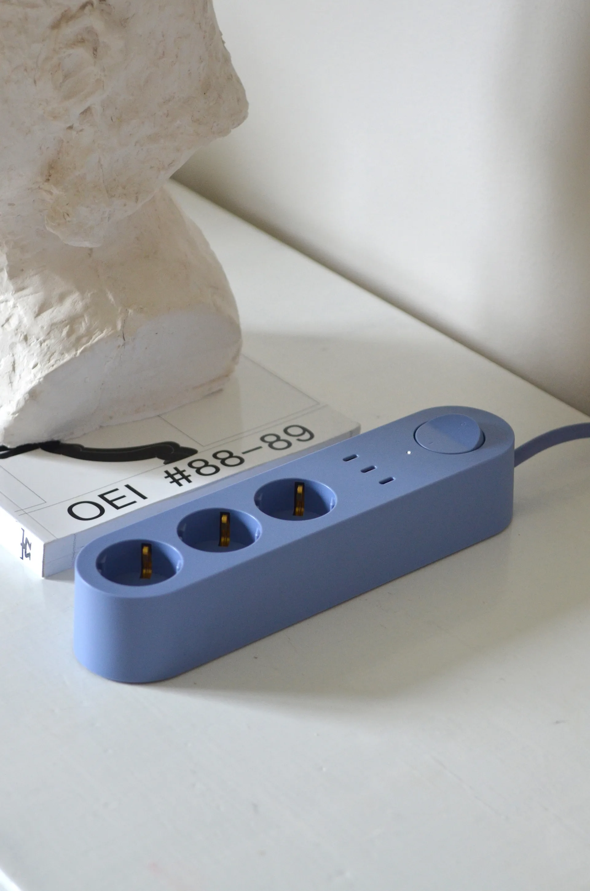 Alma Power Bar power strip, Kattegatt blue Palette