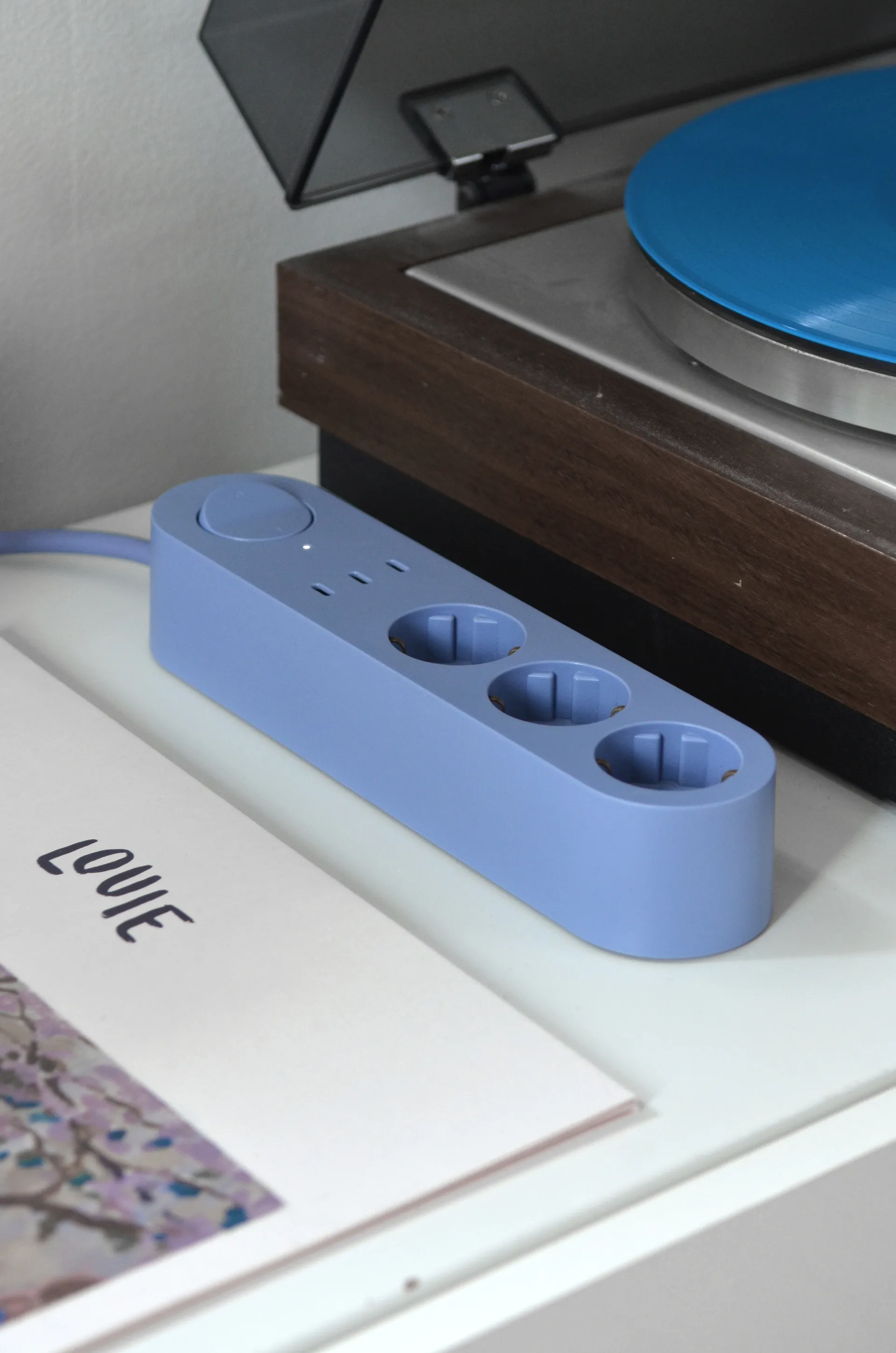 Alma Power Bar power strip, Kattegatt blue Palette