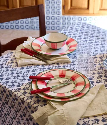 Lily tablecloth - Blue, 250x150 cm - Pick a Poppy