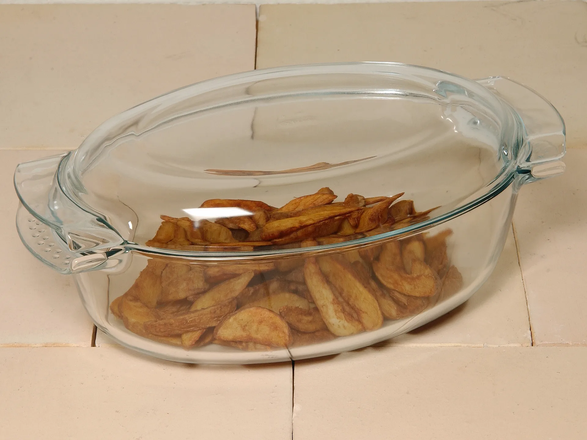 Pyrex glass casserole dish, 4.5 liters Pyrex