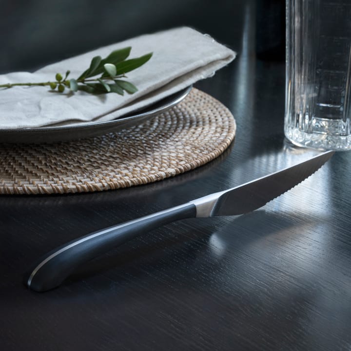 Contour bbq knife, black Robert Welch