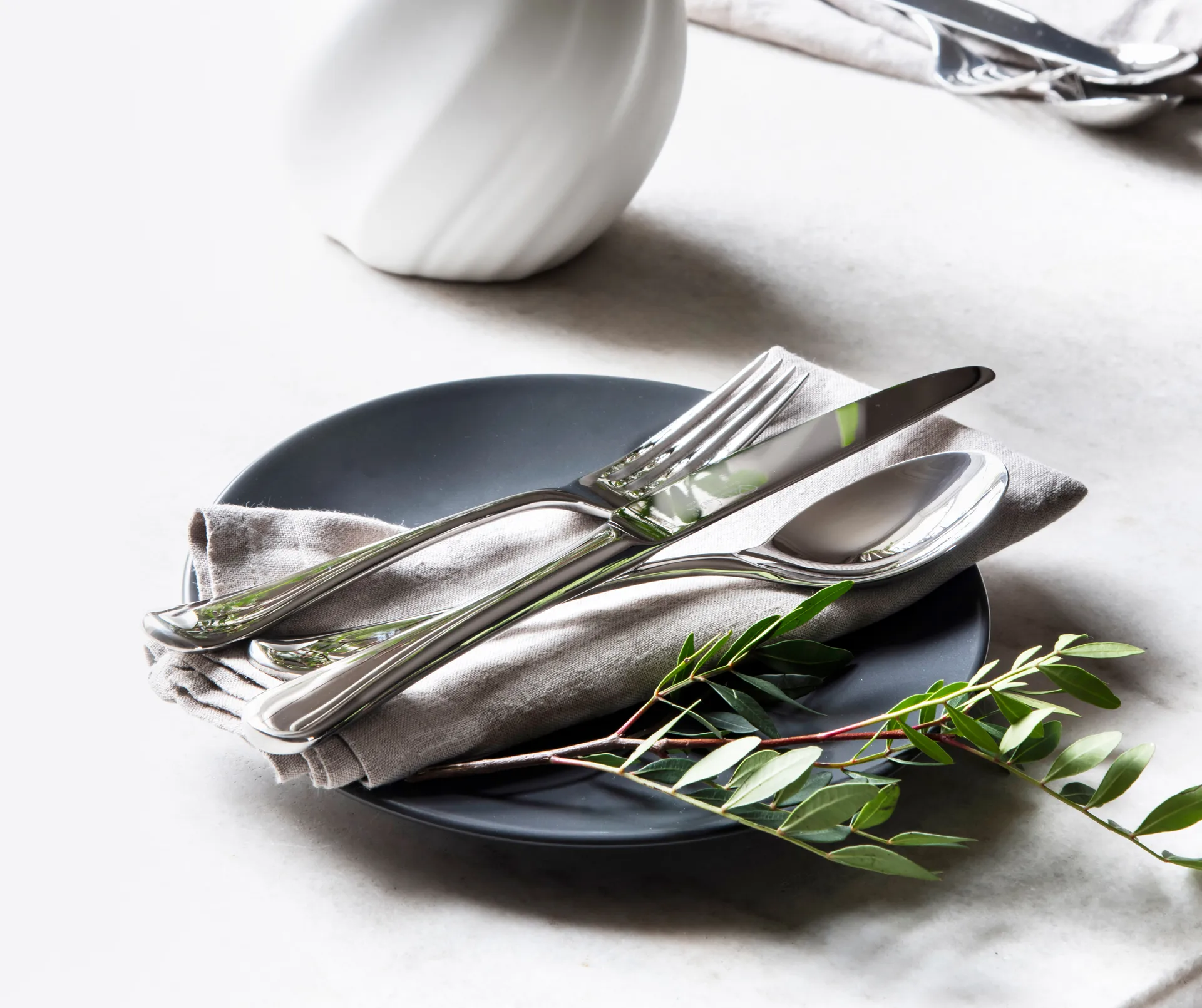 Radford cutlery mirror, 24 pieces Robert Welch