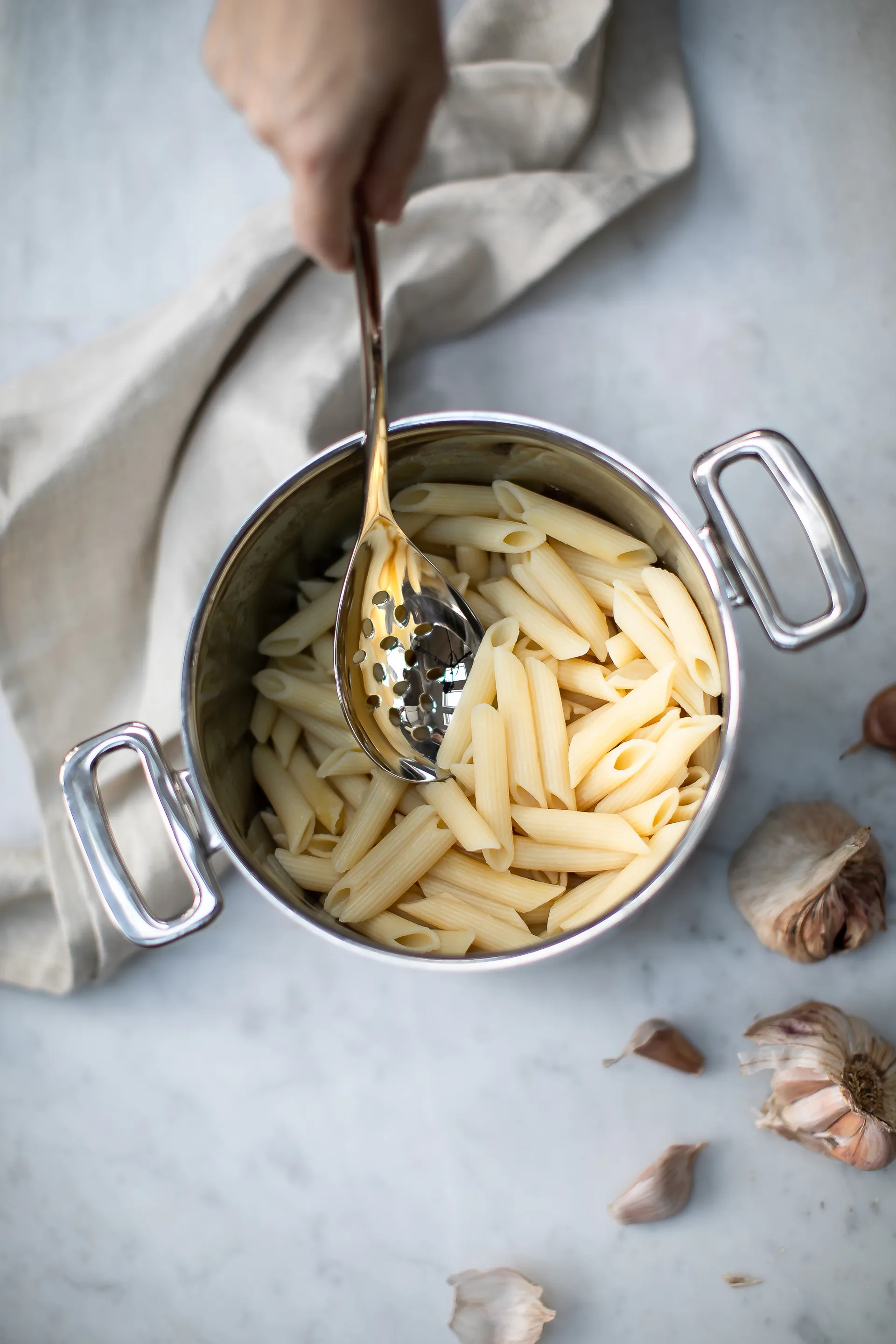 Signature deep perforated serving spoon 32 cm, Stainless steel Robert Welch