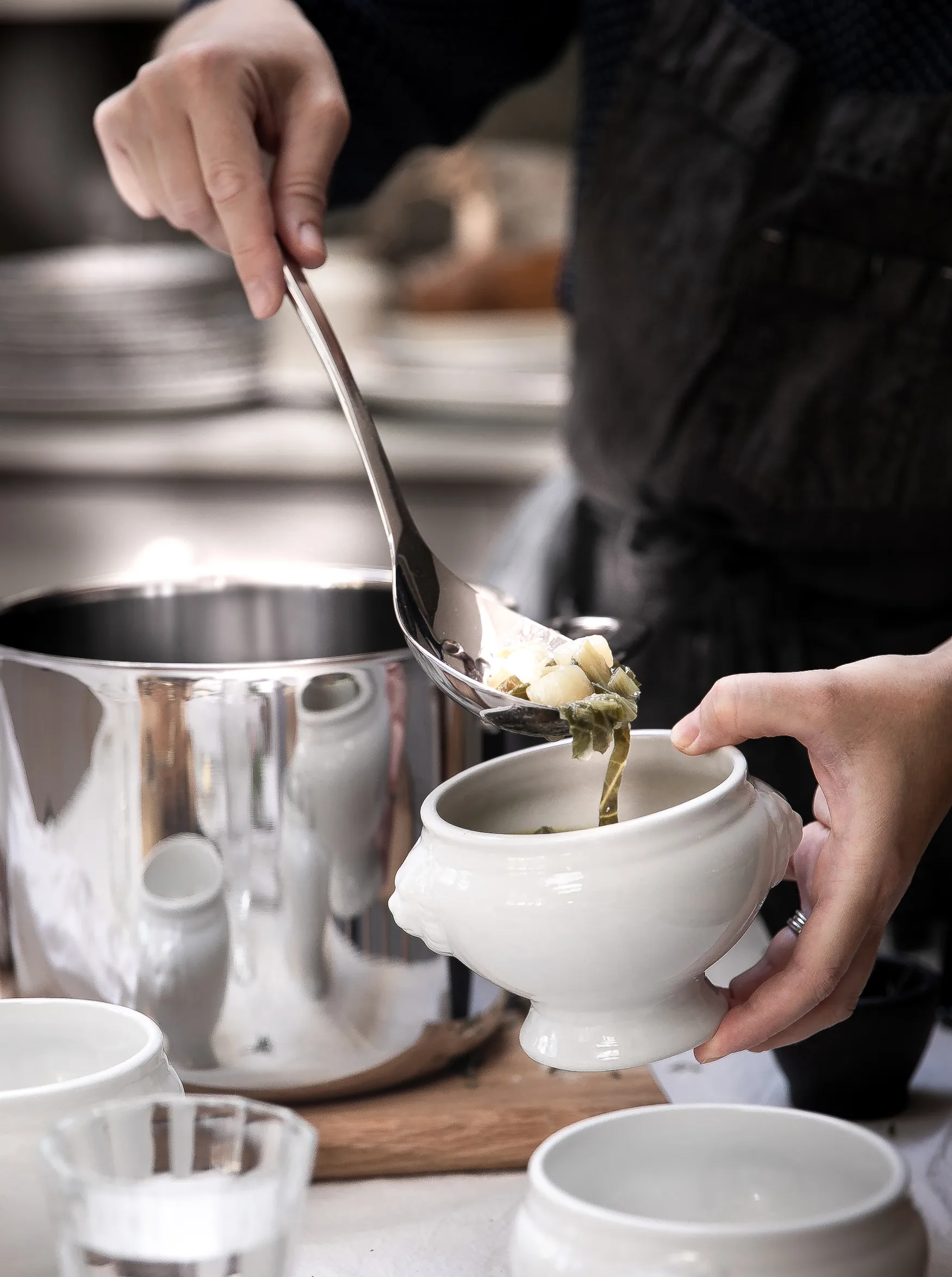 Signature deep perforated serving spoon 32 cm, Stainless steel Robert Welch