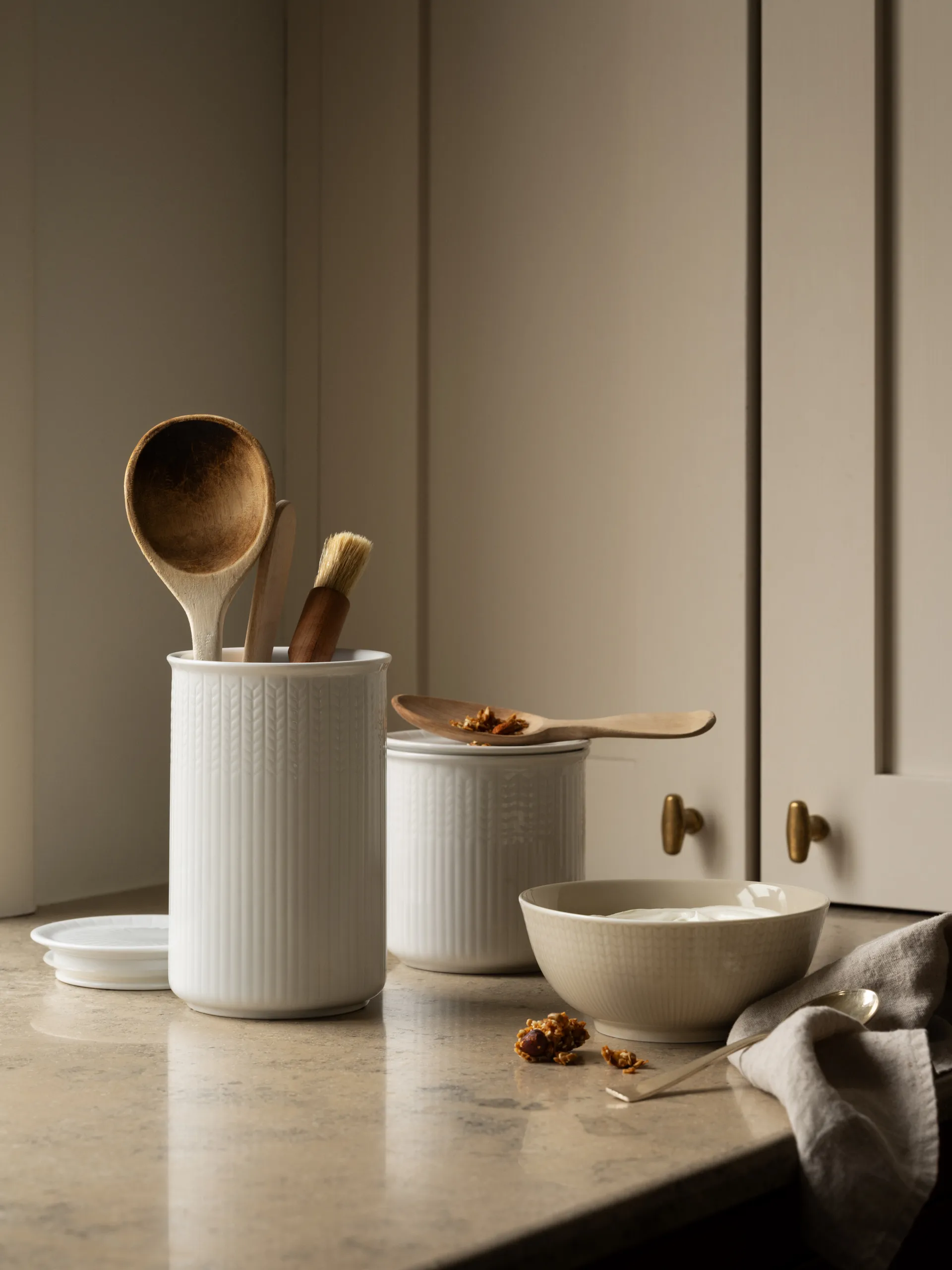 Swedish Grace storage jar M 0.8 L, Snö Rörstrand