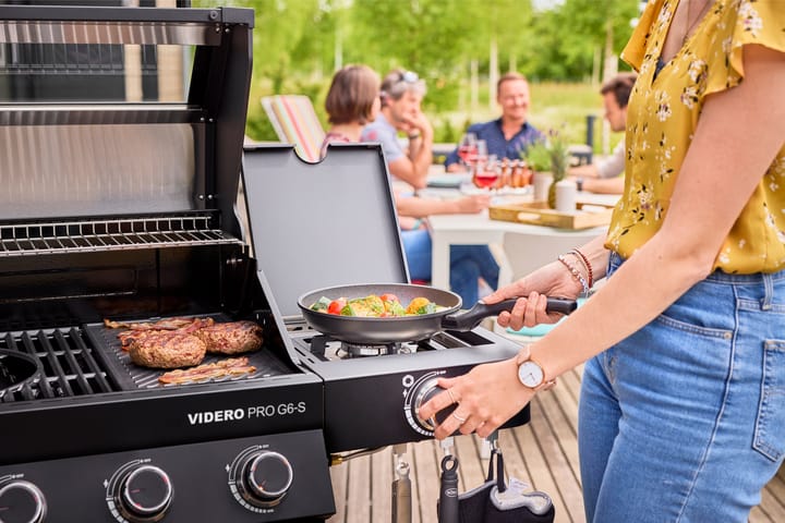 Videro PRO G6-S Vario+ gas grill, Matte black Rösle