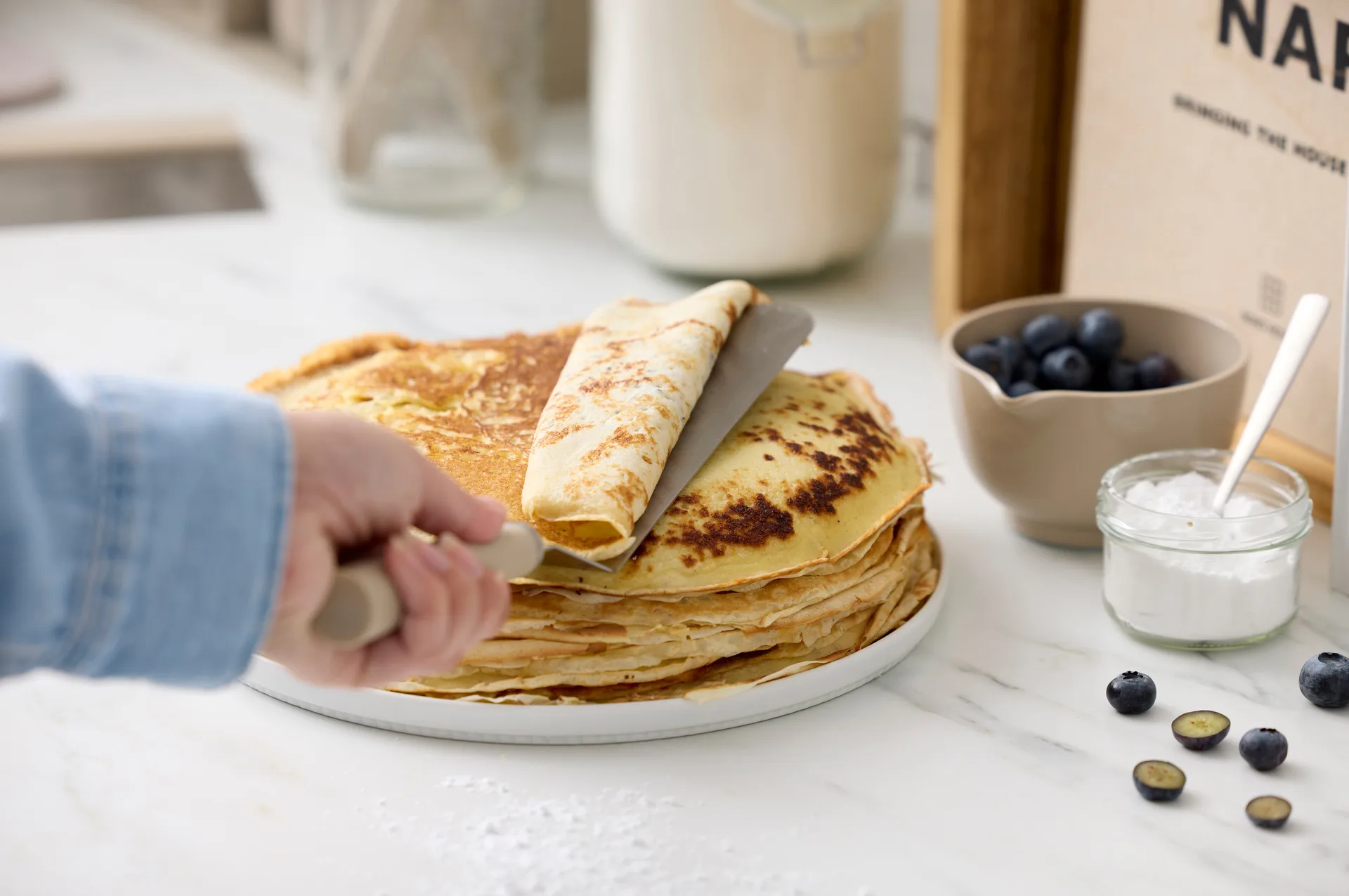 Emma palette knife narrow steel 33 cm, Hummus Rosti