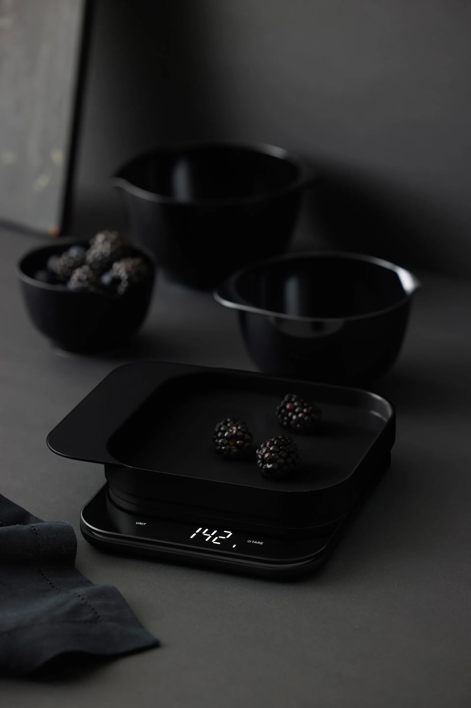 Mensura kitchen scale, Black Rosti