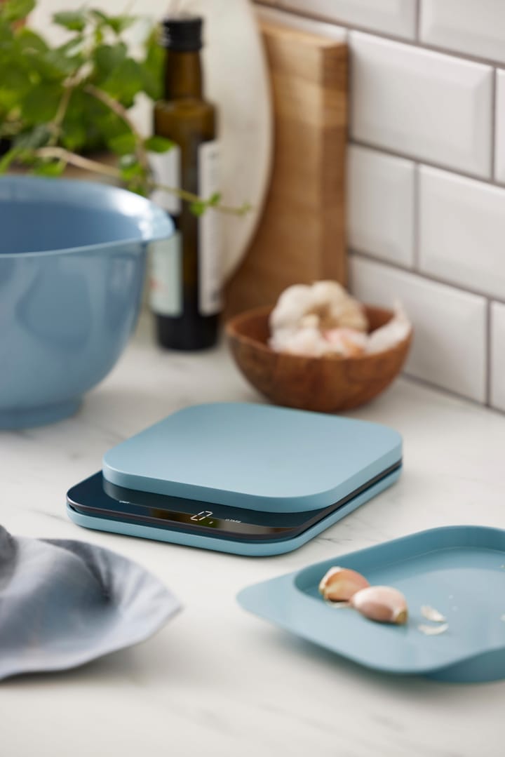 Mensura kitchen scale, Dusty blue Rosti