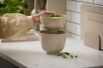 NEW Margrethe bowl with colander - Humus, 1.5 litres - Rosti