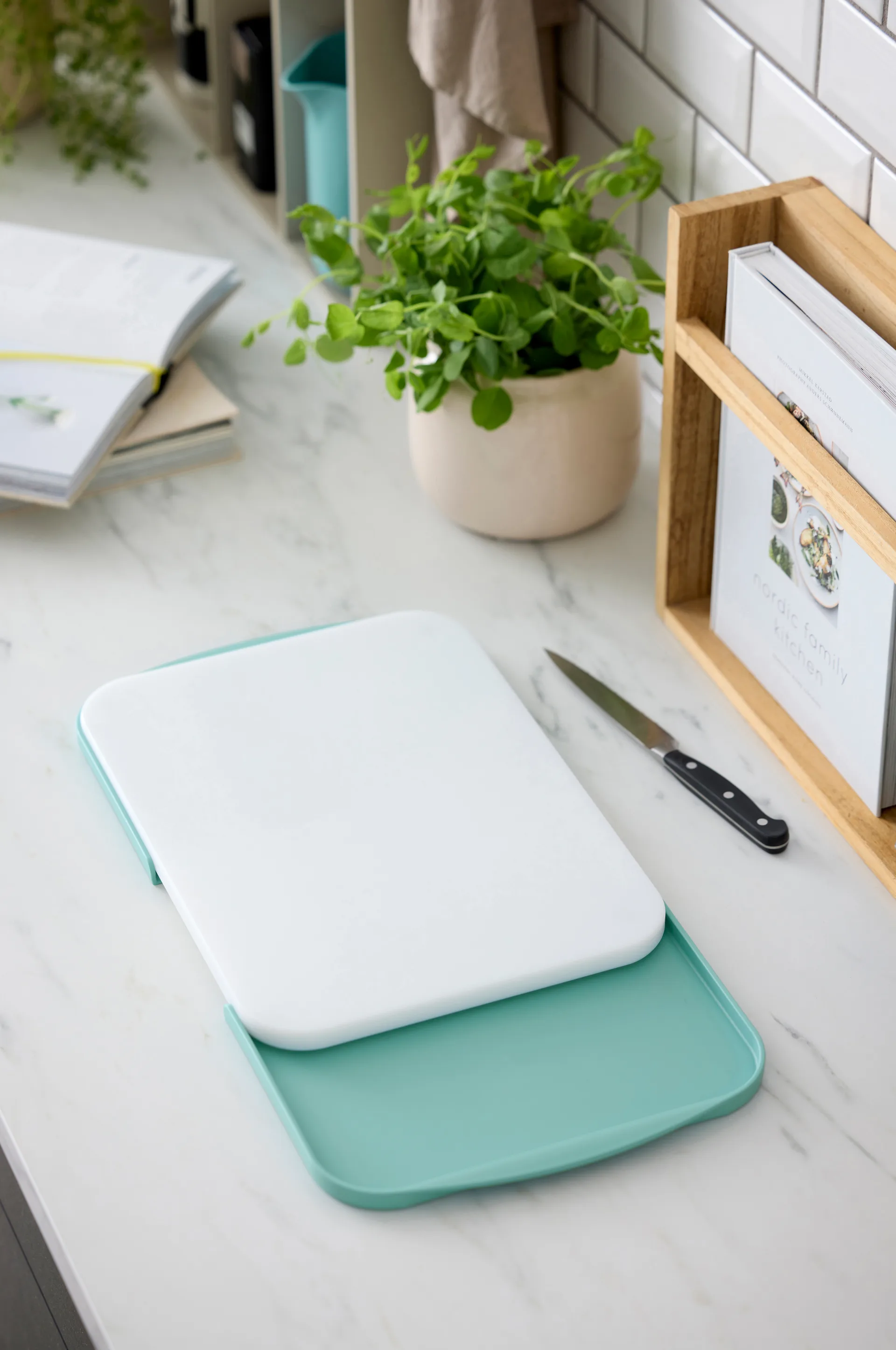 Separa chopping board with trays, Nordic green, 39x26 cm Rosti