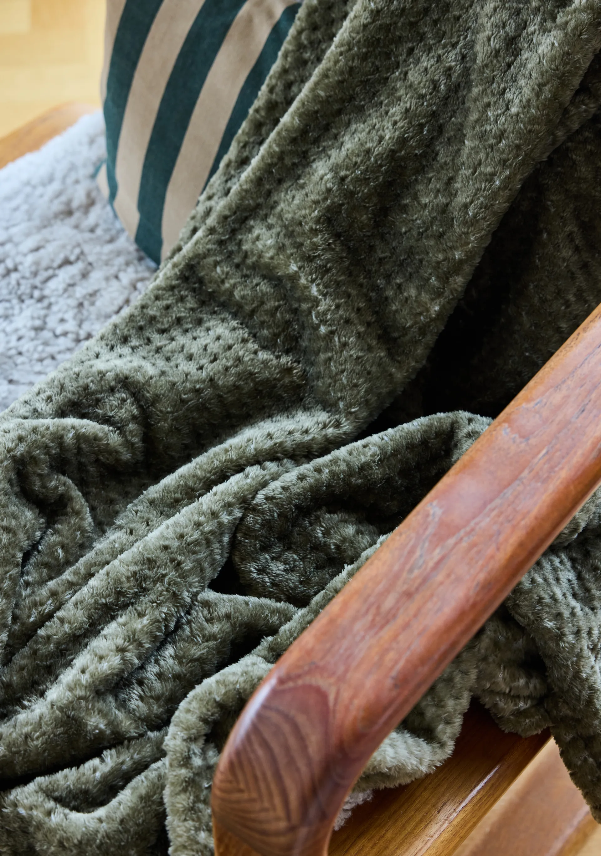 Anni fleece blanket 130x170 cm, Green Sagaform