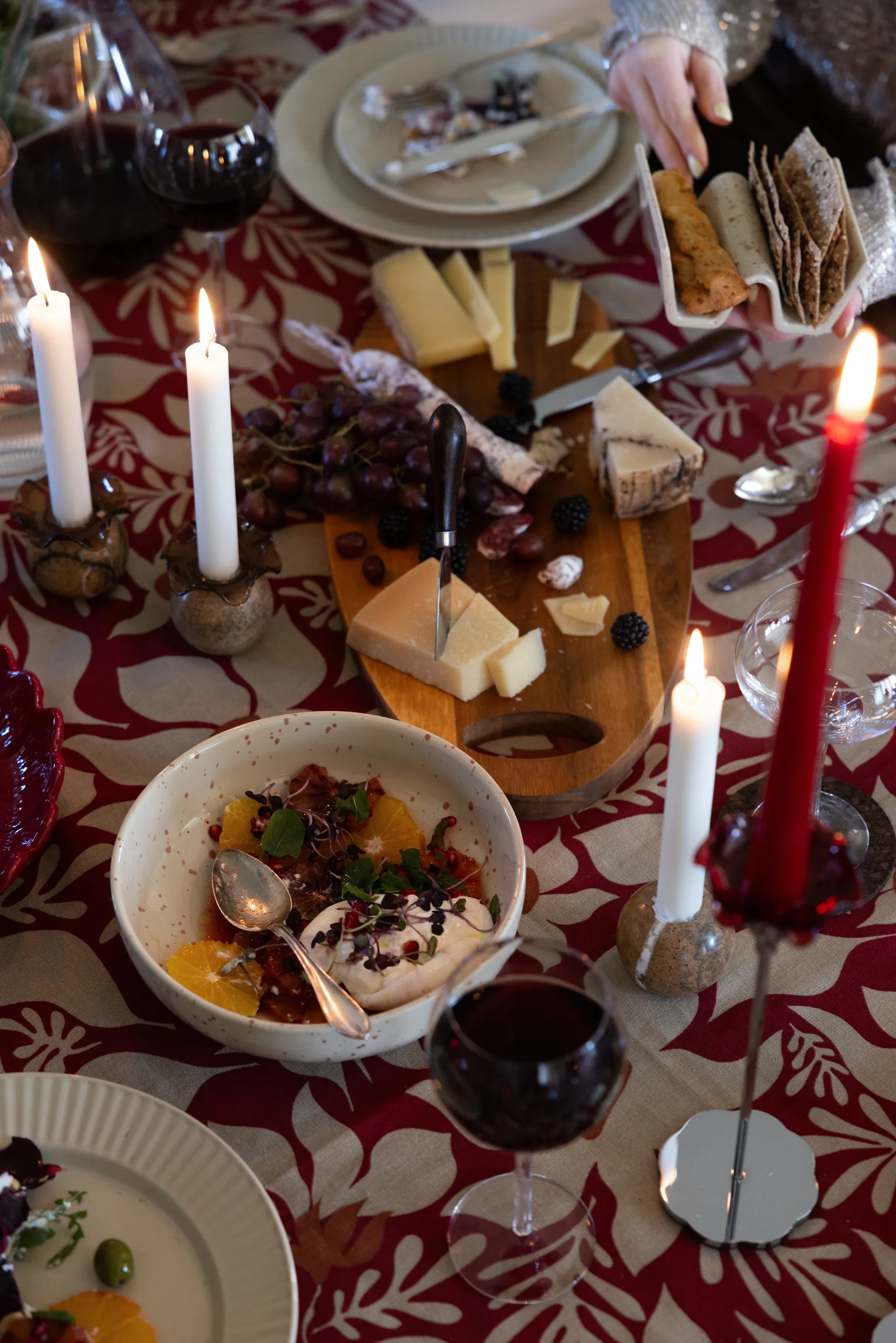 Ditte serving bowl, Beige-wine red Sagaform