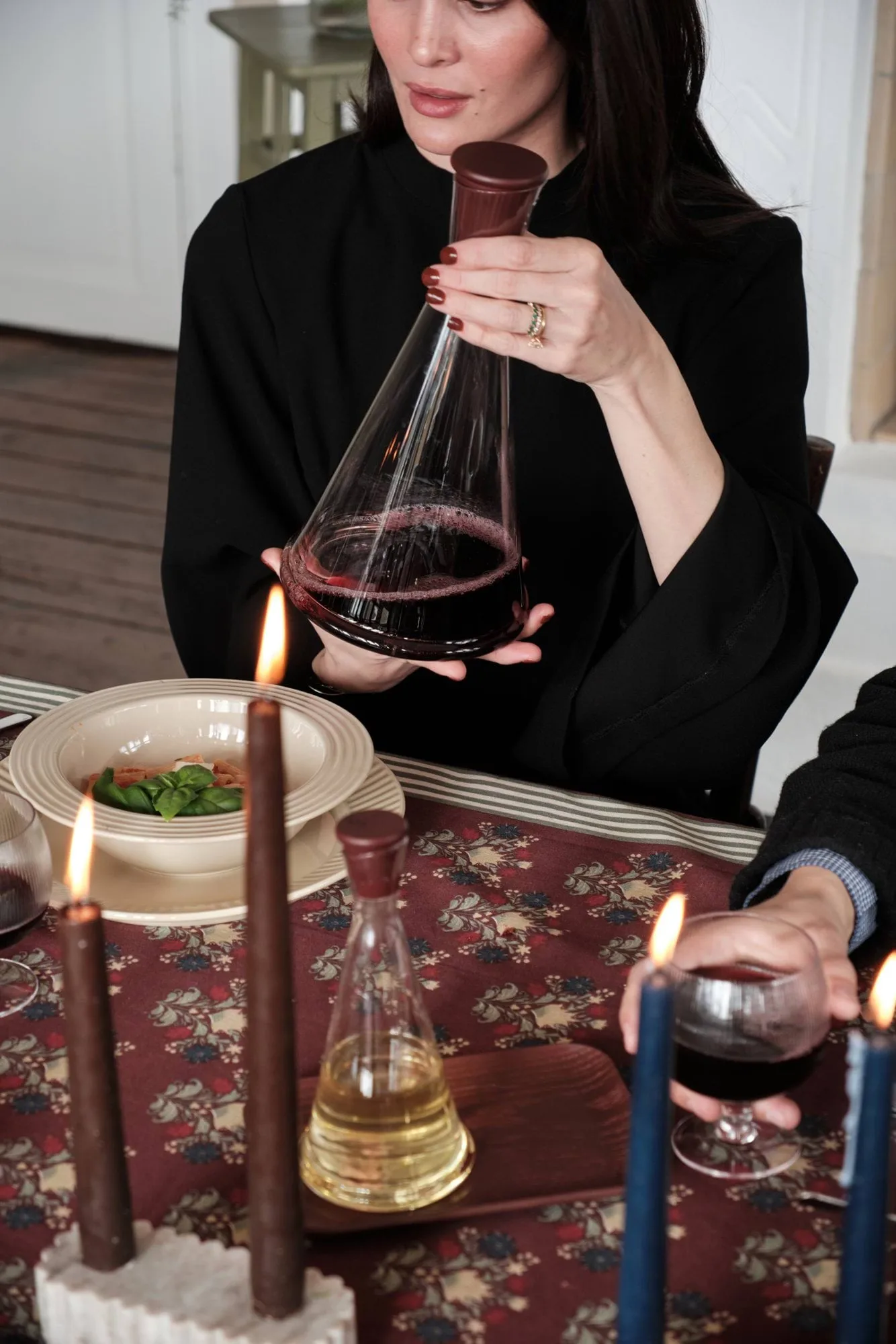 Gurken wine carafe, Clear-dark red, 1.6 l Sagaform
