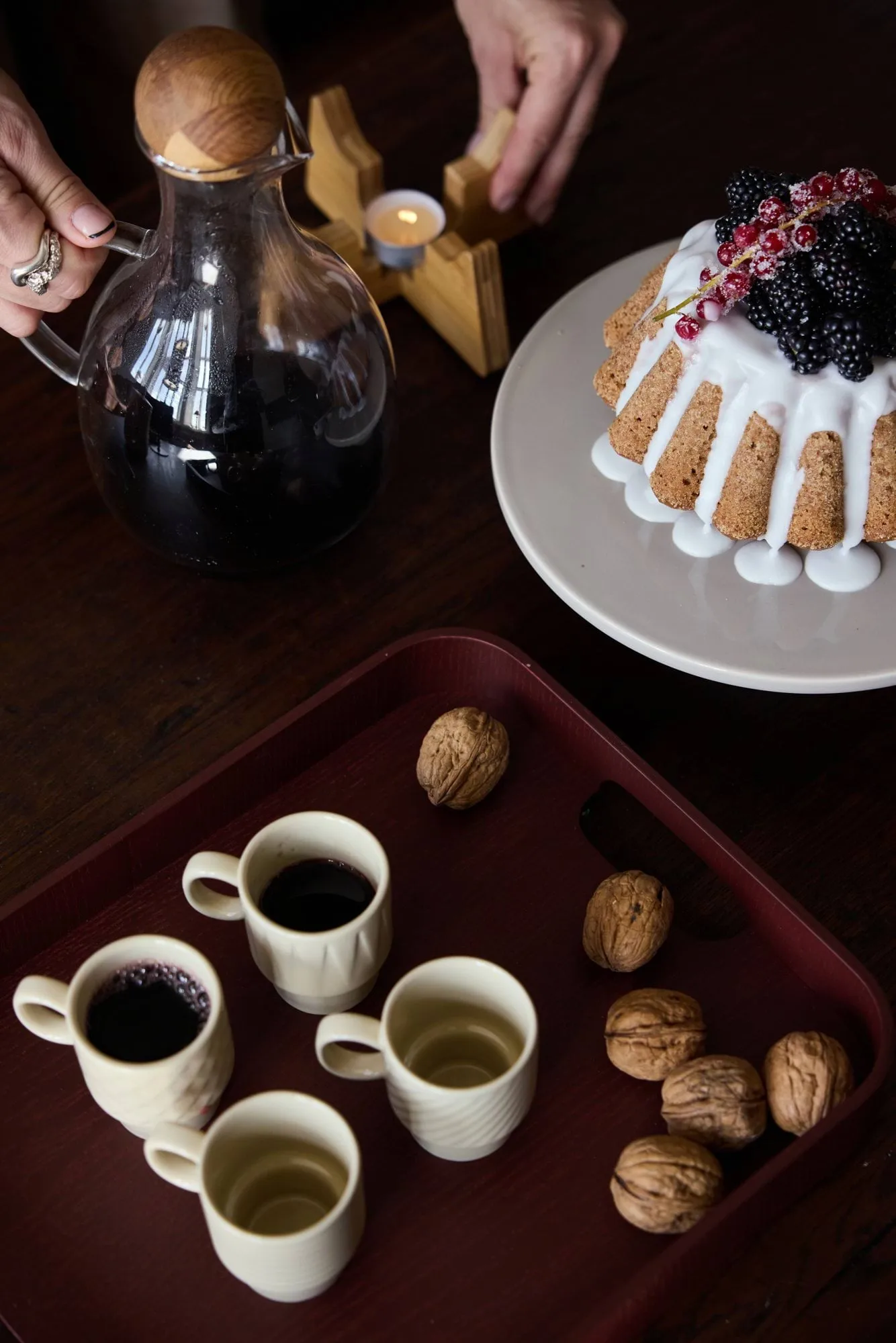 Hanna tray, Wine red Sagaform