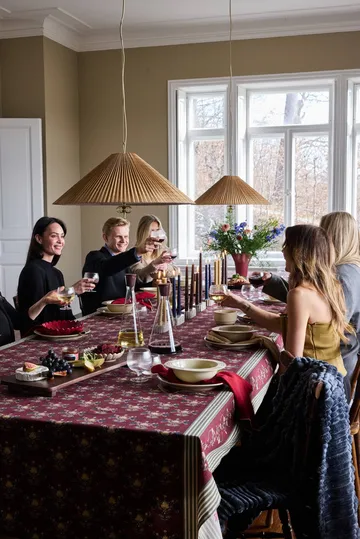 Linnea tablecloth - Mixed wine red, 150x280 cm - Sagaform