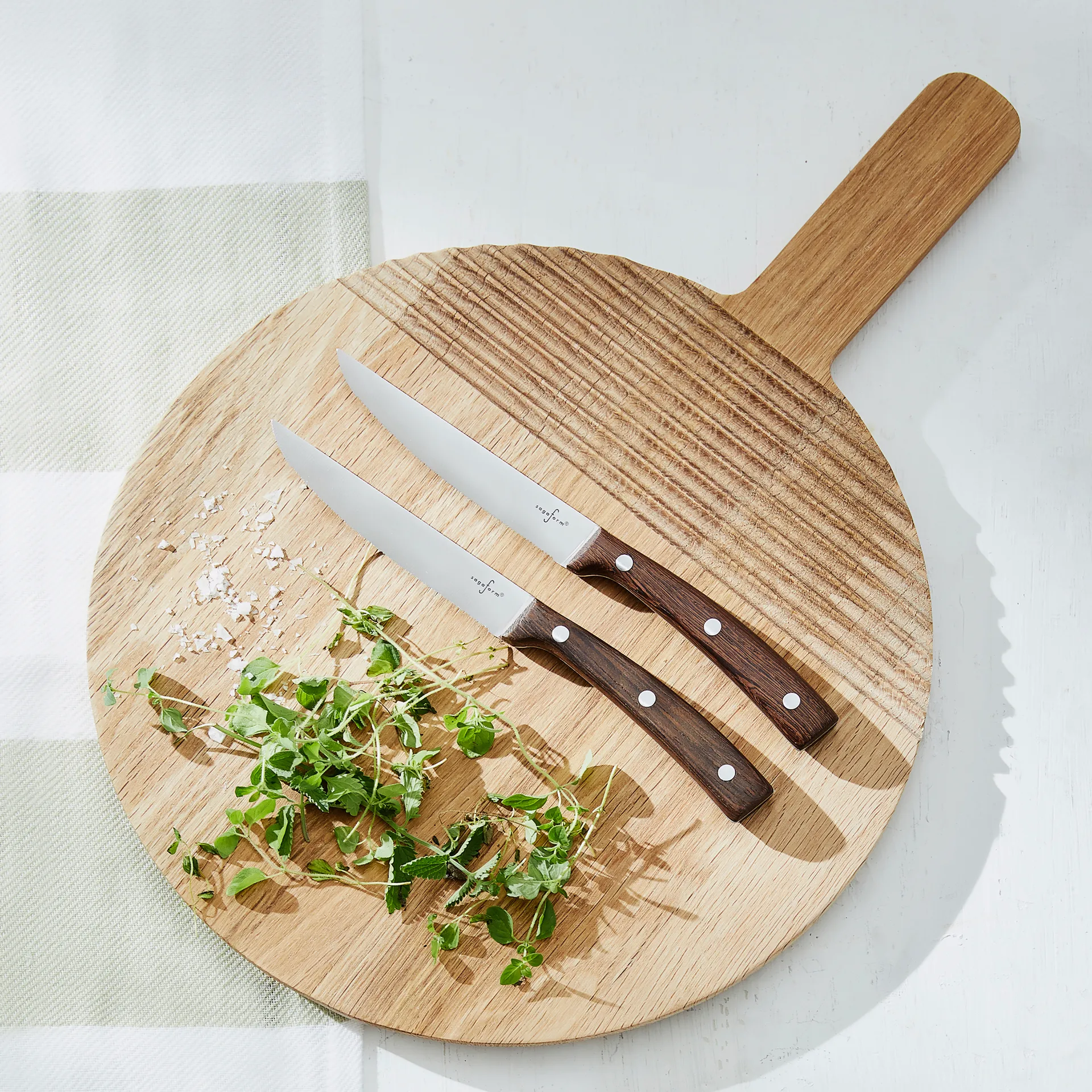 Nature round cutting board bamboo with handle, Ø30 cm Sagaform
