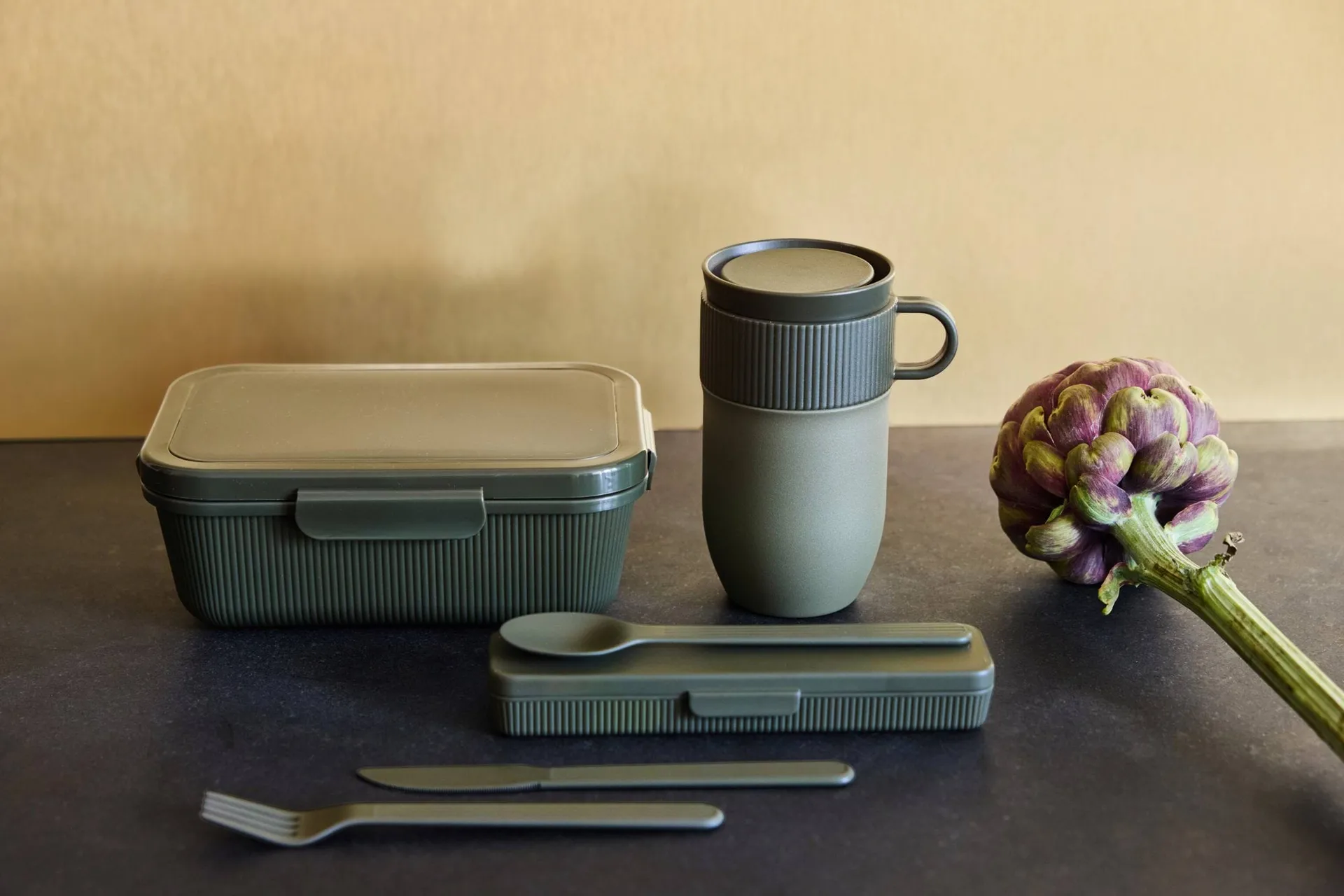 Tina cutlery set, Green Pantone 4228C Sagaform