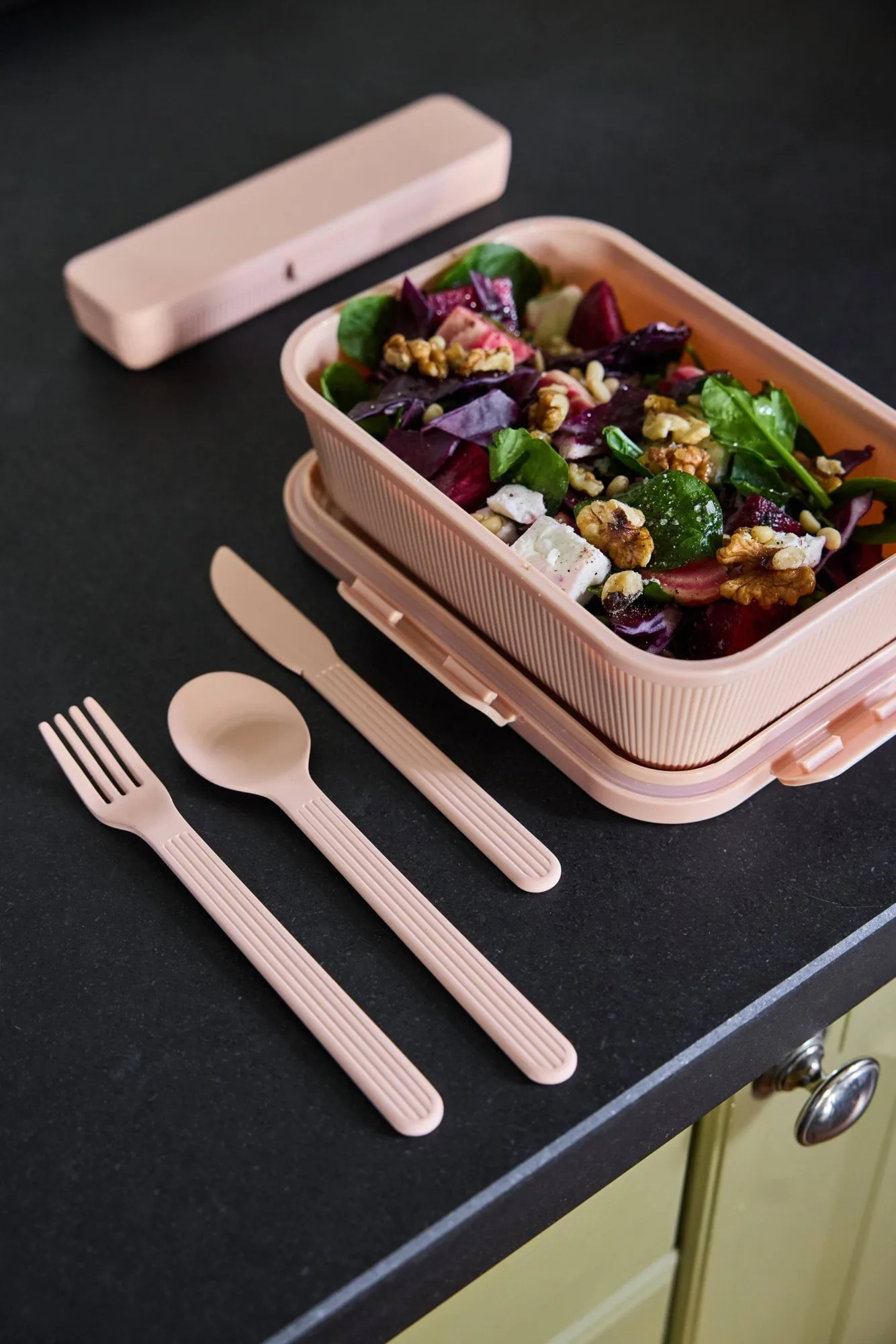 Tina cutlery set, Pink Pantone 489C Sagaform