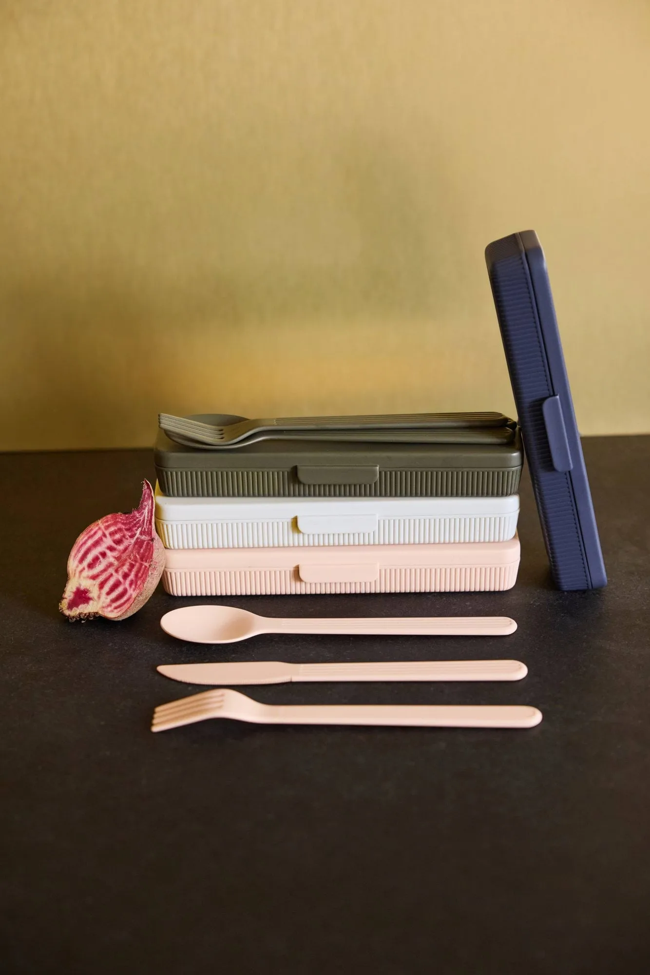 Tina cutlery set, Pink Pantone 489C Sagaform