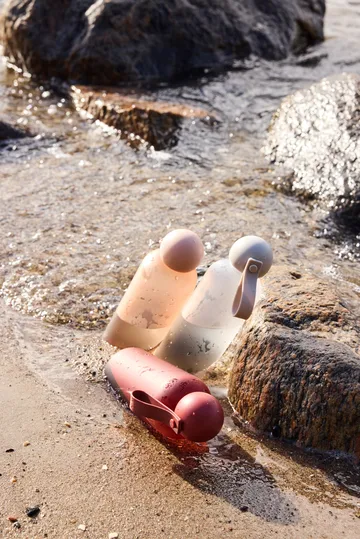 Tom water bottle 650 ml - Burgundy - Sagaform