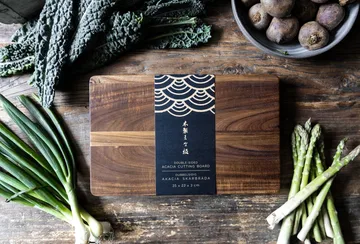 Satake cutting board - Acacia, oiled, 35x22x3 cm - Satake
