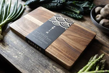 Satake cutting board - Acacia, oiled, 35x22x3 cm - Satake